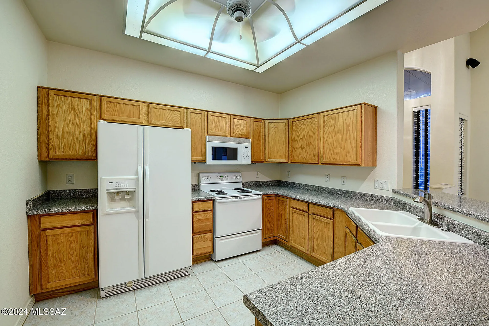 Property Slideshow image 11 of 26 | 13401 n rancho vistoso blvd 220, Oro Valley, AZ, 85755