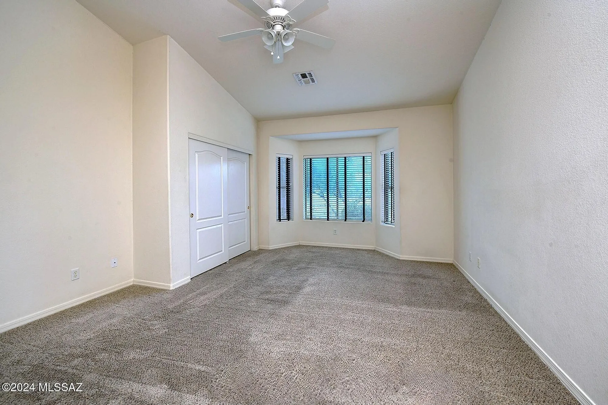 Property Slideshow image 14 of 26 | 13401 n rancho vistoso blvd 220, Oro Valley, AZ, 85755