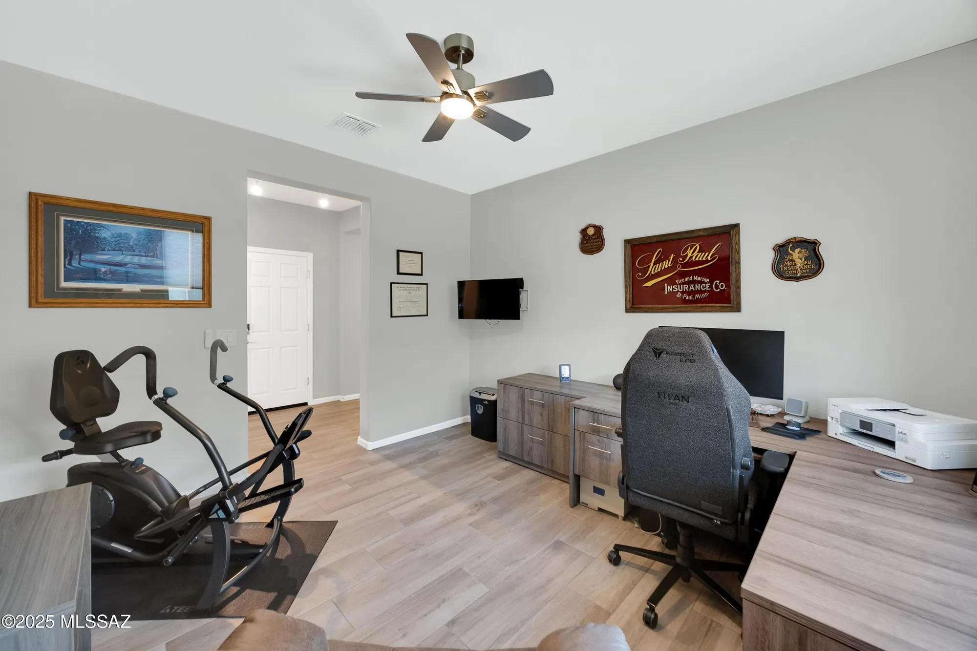 Property Slideshow image 29 of 49 | 39536 s summerwood dr, Tucson, AZ, 85739