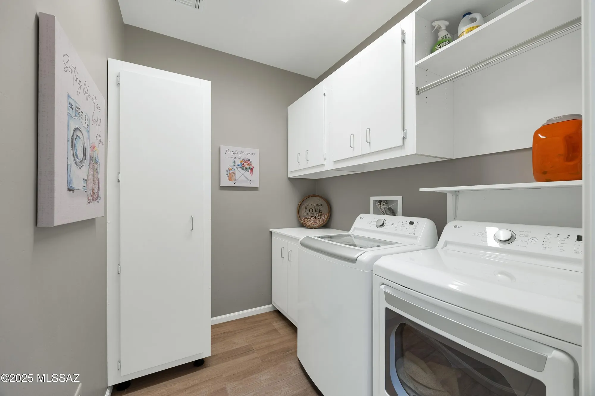 Property Slideshow image 18 of 49 | 39536 s summerwood dr, Tucson, AZ, 85739