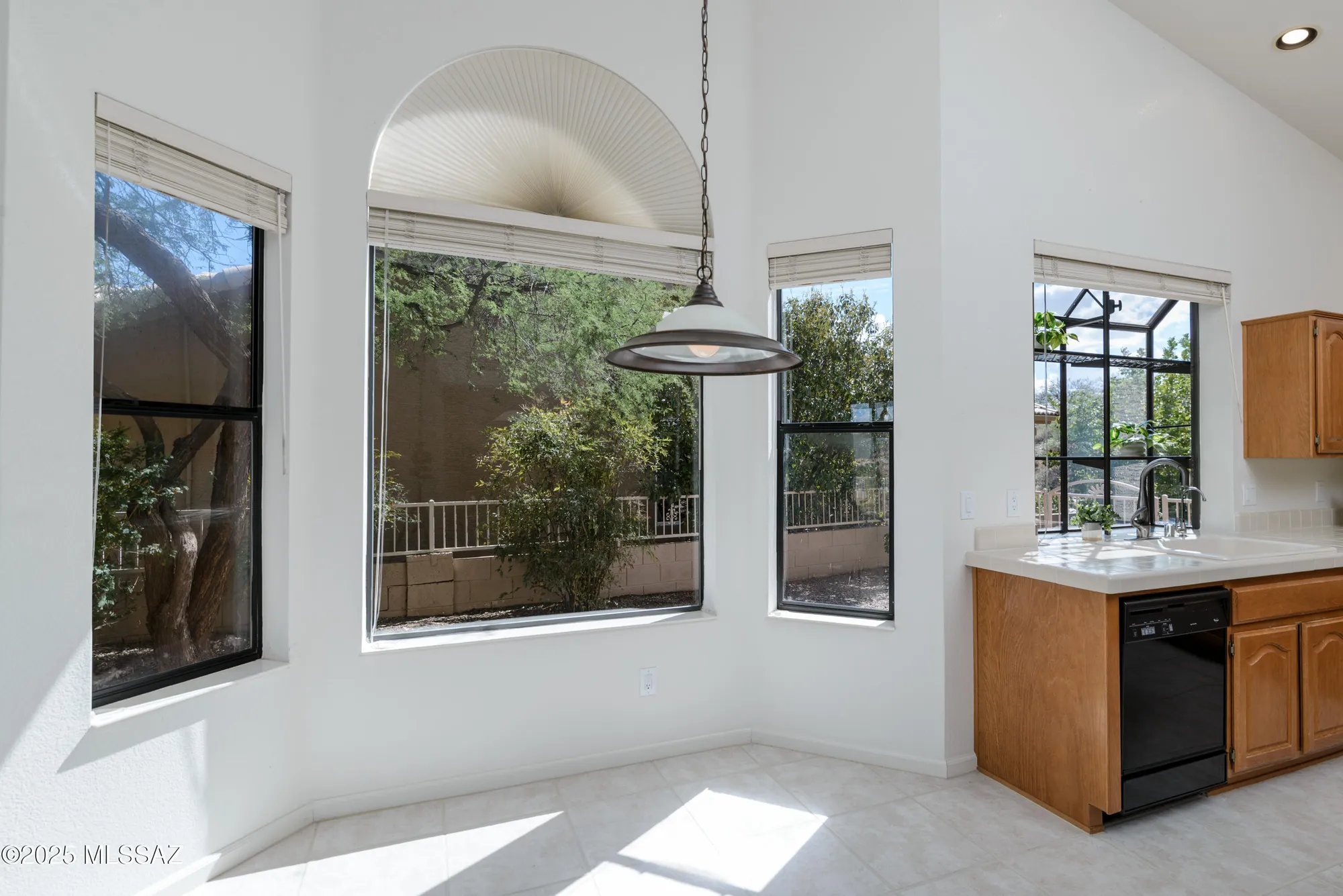 Property Slideshow image 19 of 45 | 37429 s stoney cliff dr, Saddlebrooke, AZ, 85739