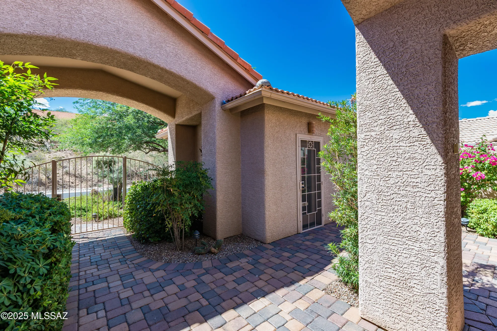 Property Slideshow image 38 of 45 | 37429 s stoney cliff dr, Saddlebrooke, AZ, 85739