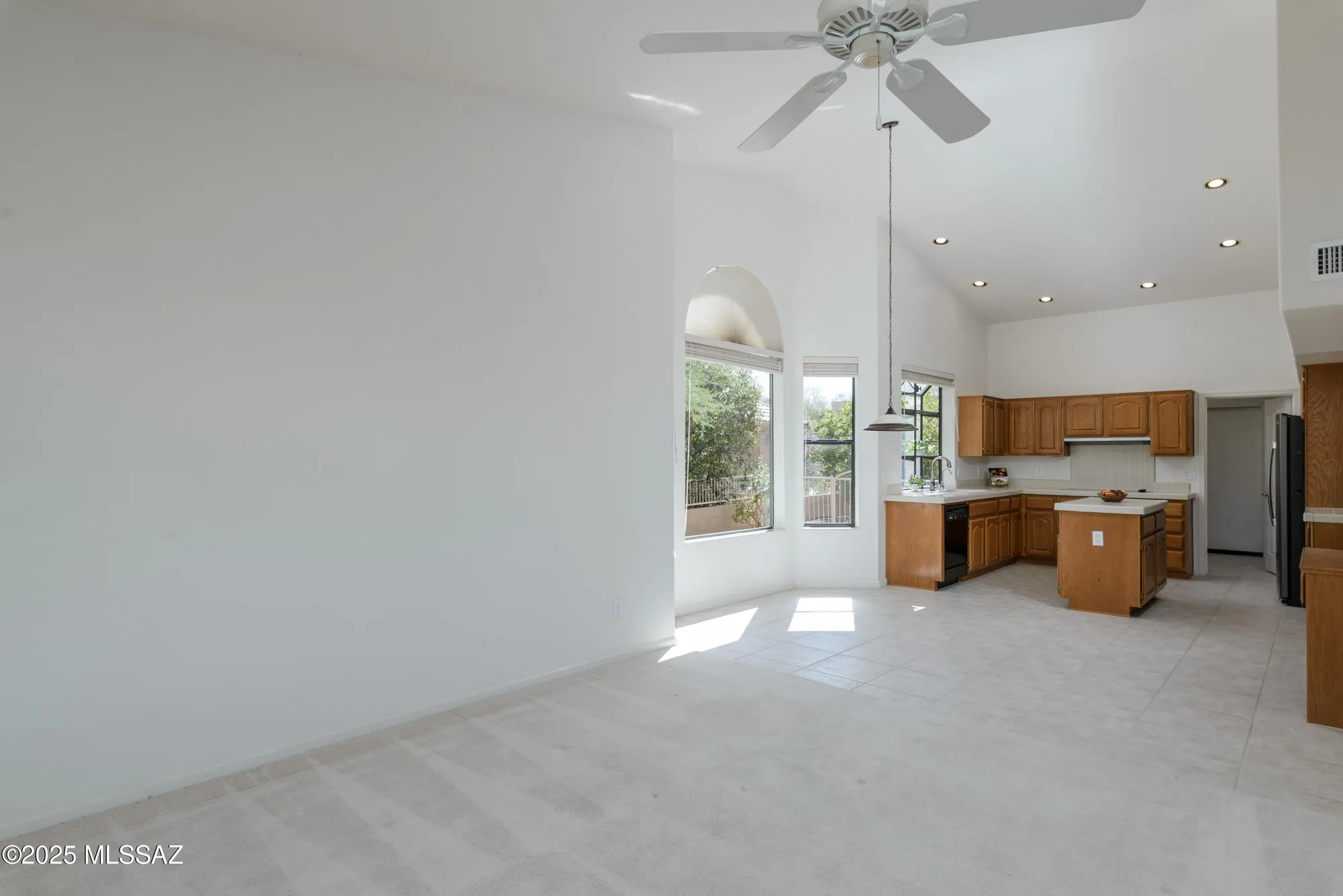 Property Slideshow image 18 of 45 | 37429 s stoney cliff dr, Saddlebrooke, AZ, 85739