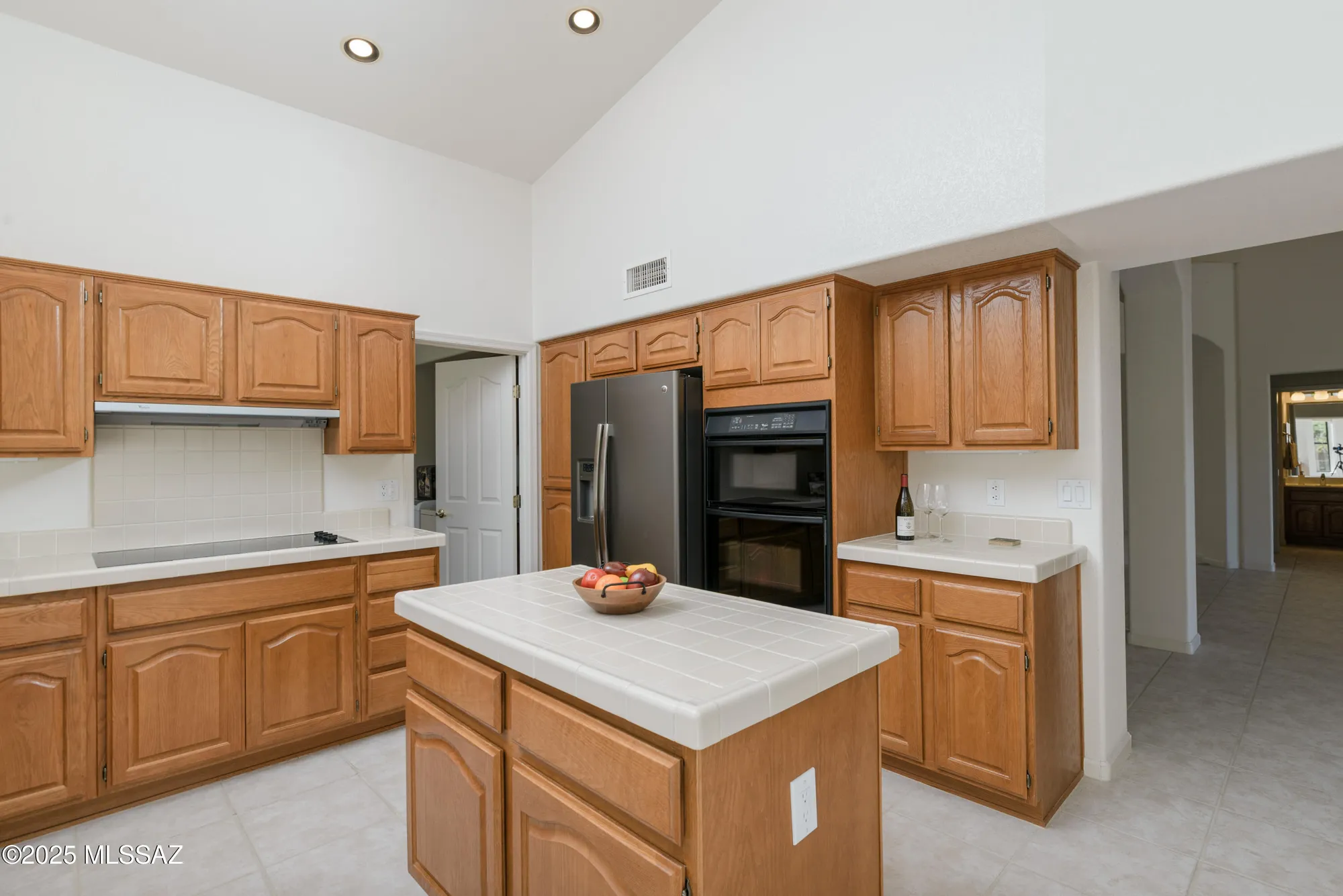 Property Slideshow image 21 of 45 | 37429 s stoney cliff dr, Saddlebrooke, AZ, 85739