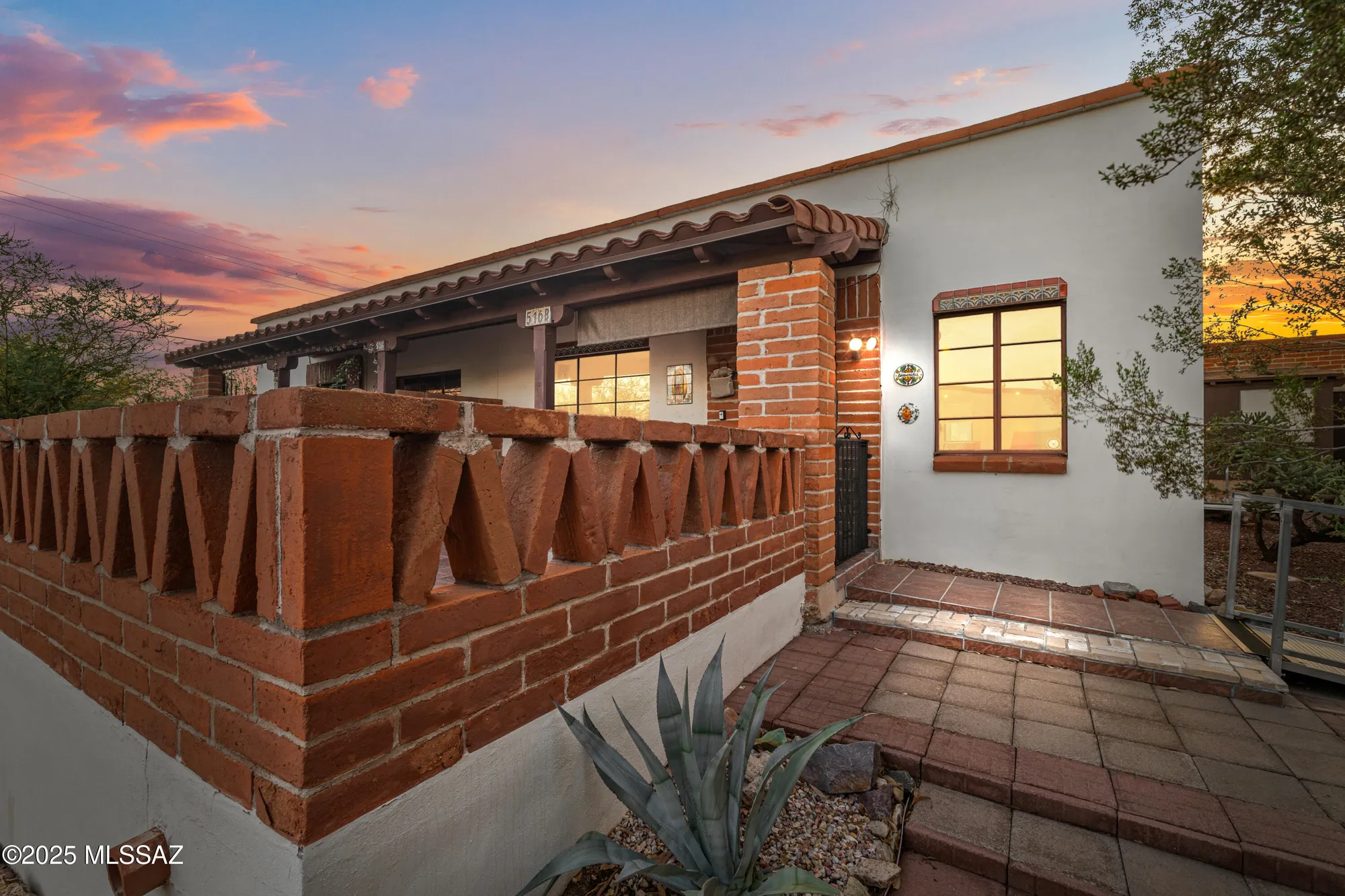 Property Slideshow image 7 of 31 | 516 s paseo lobo unit b, Green Valley, AZ, 85614