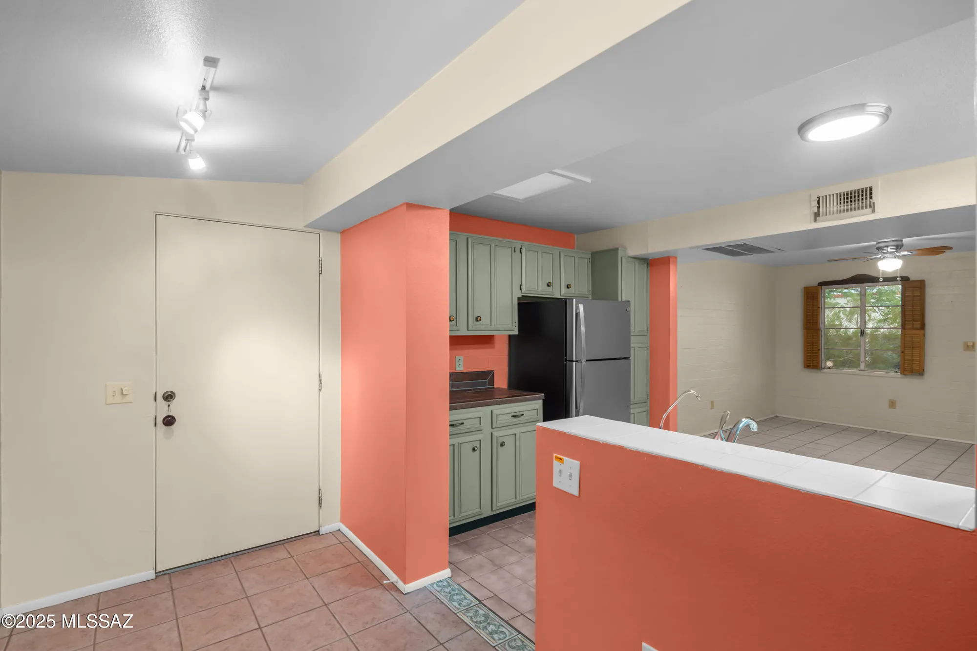 Property Slideshow image 17 of 31 | 516 s paseo lobo unit b, Green Valley, AZ, 85614