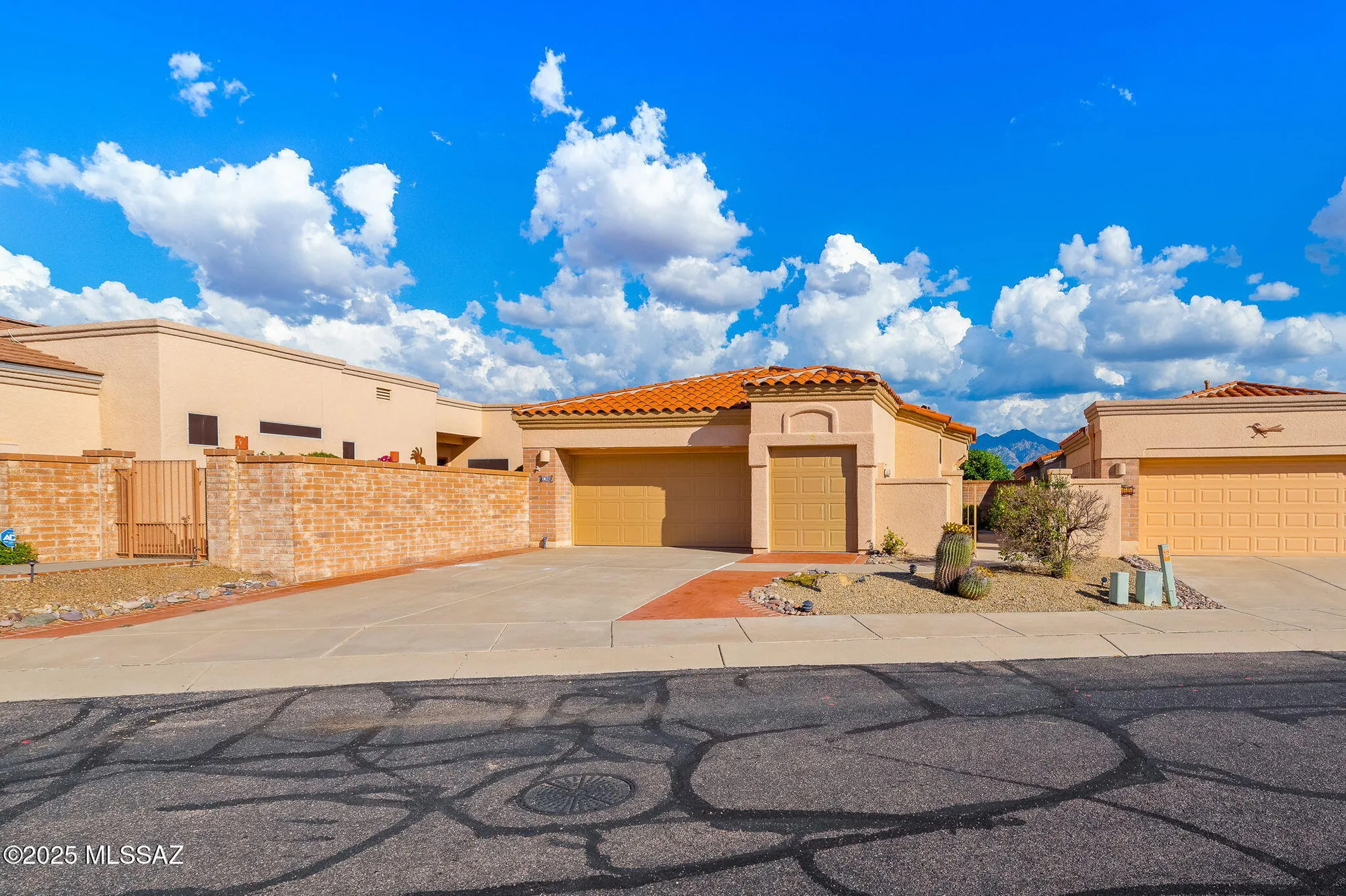 Property Slideshow image 1 of 40 | 1821 w placita de diciembre, Green Valley, AZ, 85622