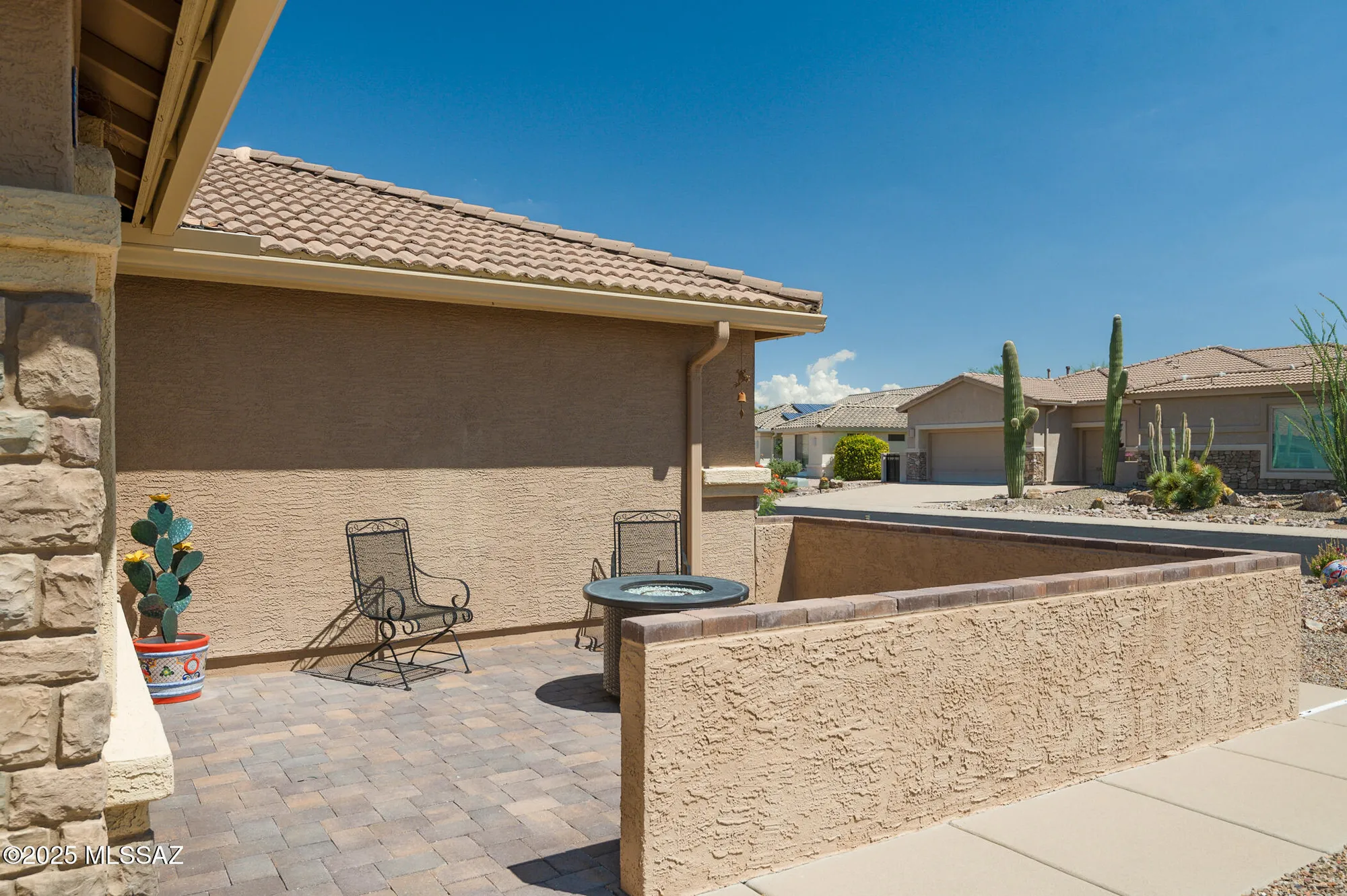 Property Slideshow image 3 of 42 | 1329 n sun catcher way, Green Valley, AZ, 85614
