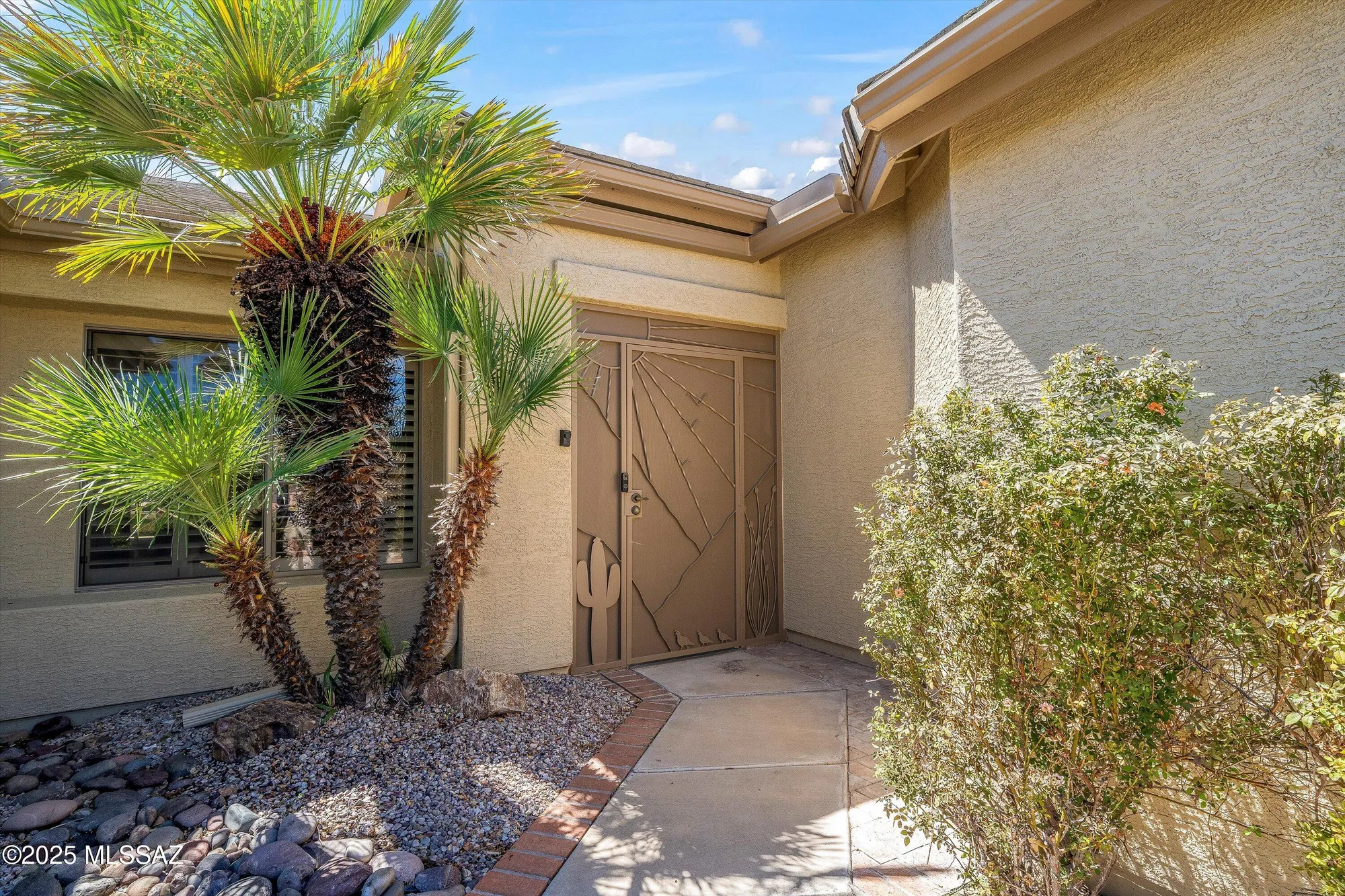 Property Slideshow image 2 of 40 | 2426 e desert pueblo pass, Green Valley, AZ, 85614