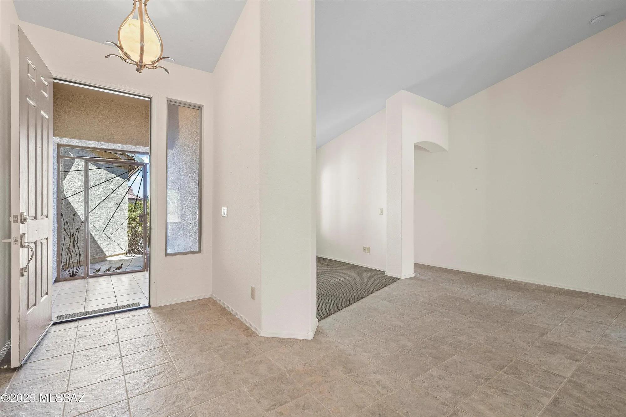 Property Slideshow image 3 of 40 | 2426 e desert pueblo pass, Green Valley, AZ, 85614