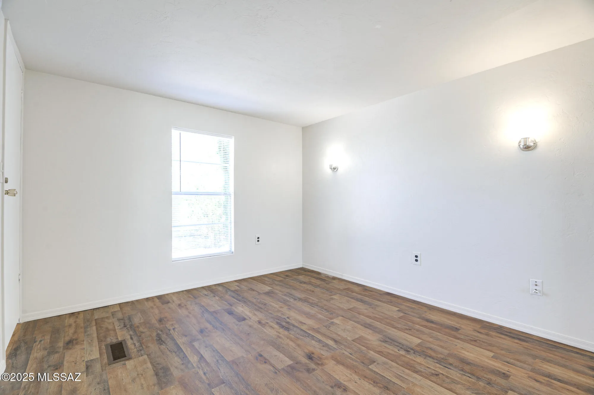 Property Slideshow image 11 of 25 | 191 w cedro dr, Green Valley, AZ, 85614