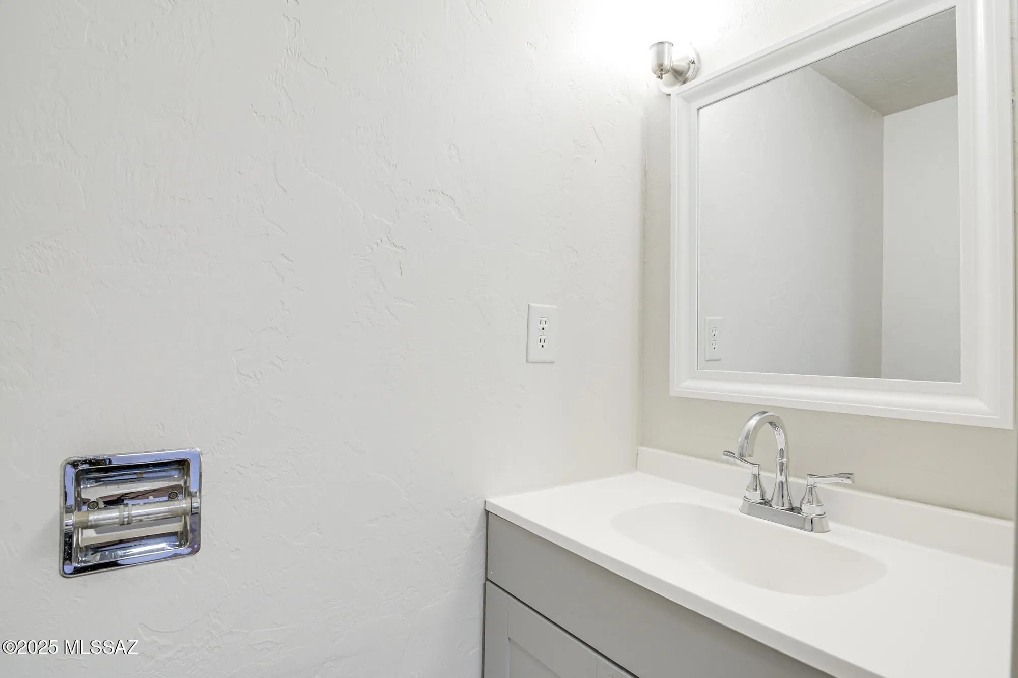 Property Slideshow image 17 of 25 | 191 w cedro dr, Green Valley, AZ, 85614