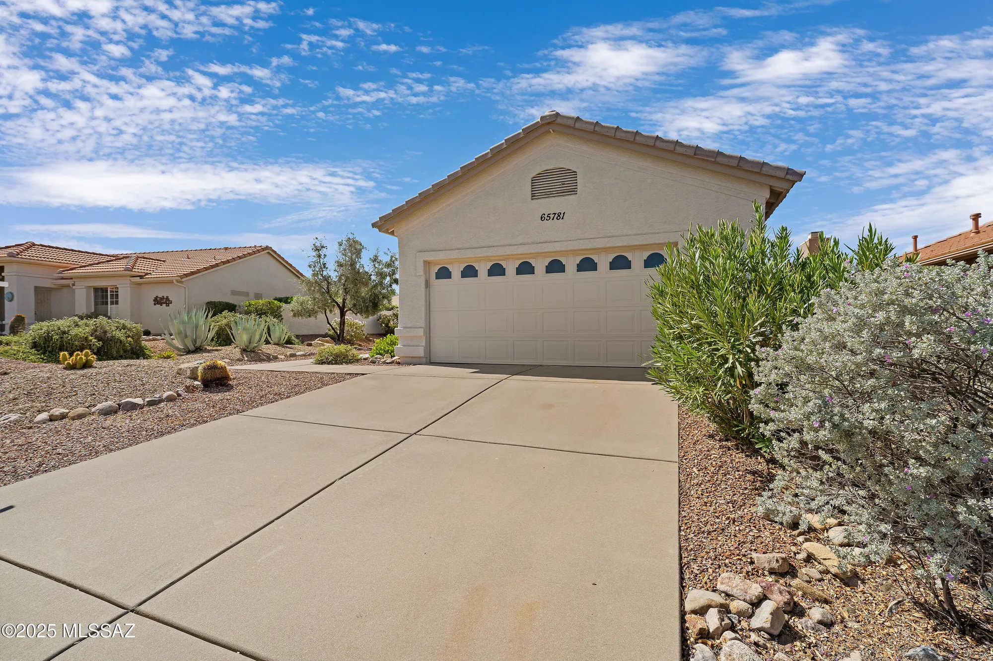 Property Slideshow image 2 of 31 | 65781 e rose crest dr, Saddlebrooke, AZ, 85739