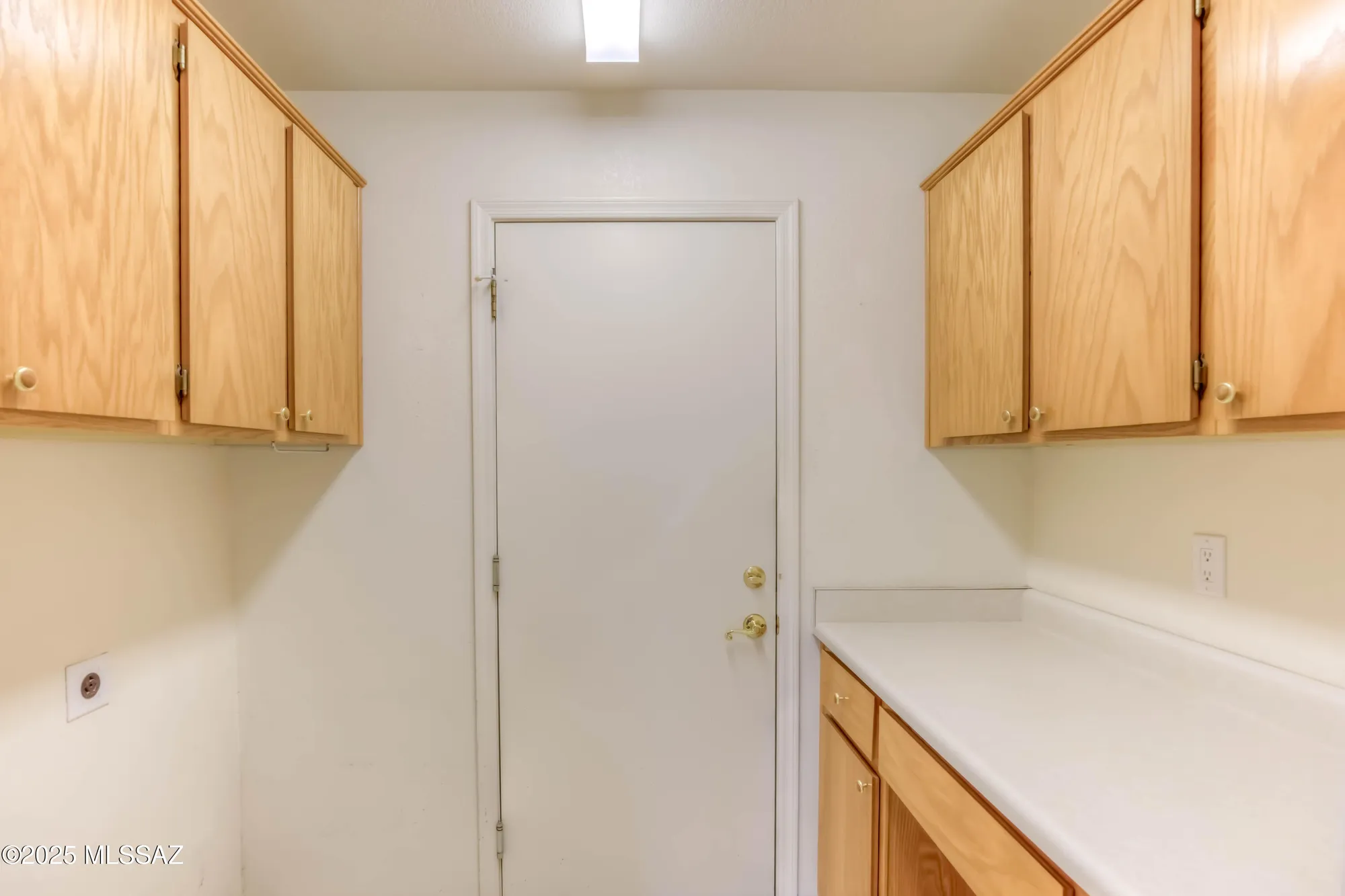 Property Slideshow image 12 of 36 | 37757 s mashie dr, Tucson, AZ, 85739