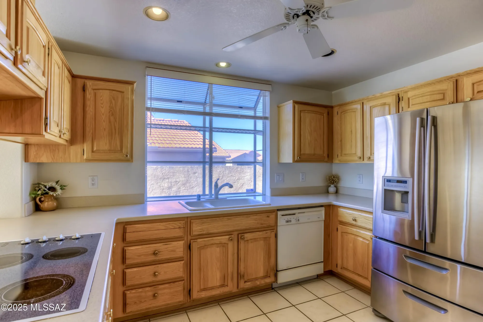 Property Slideshow image 13 of 36 | 37757 s mashie dr, Tucson, AZ, 85739