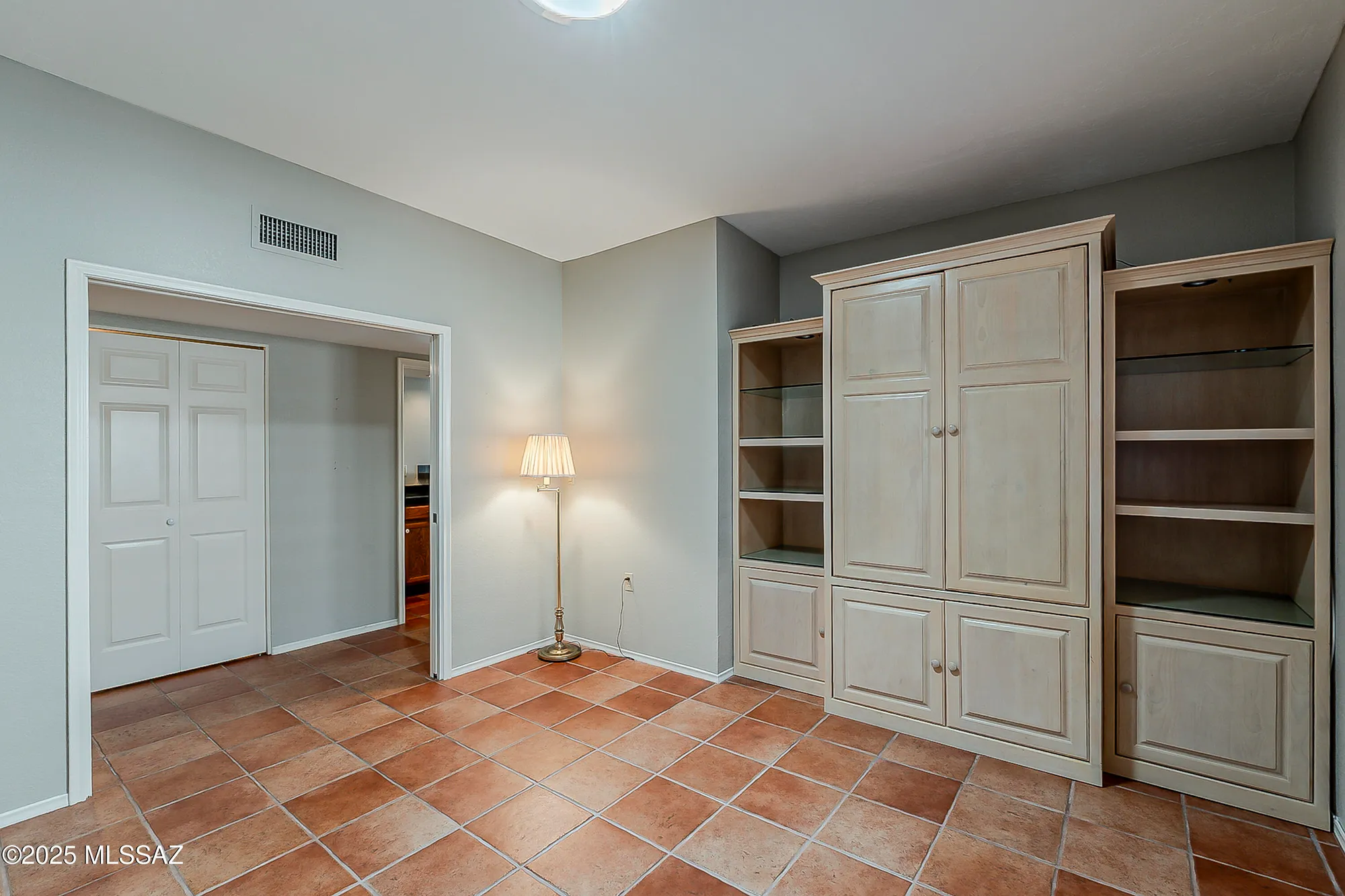 Property Slideshow image 25 of 46 | 1900 w ashbrook dr, Tucson, AZ, 85704