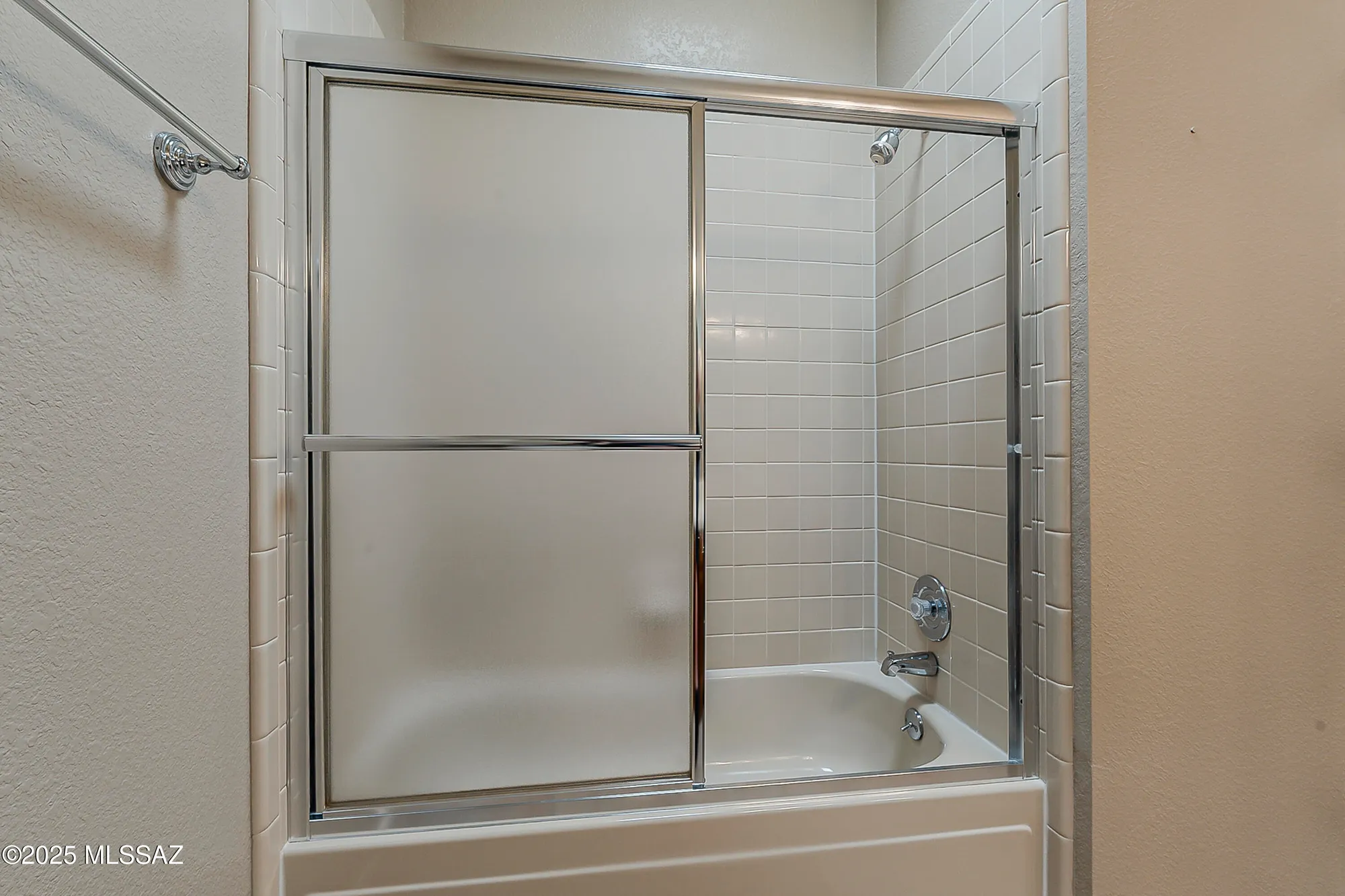 Property Slideshow image 29 of 46 | 1900 w ashbrook dr, Tucson, AZ, 85704