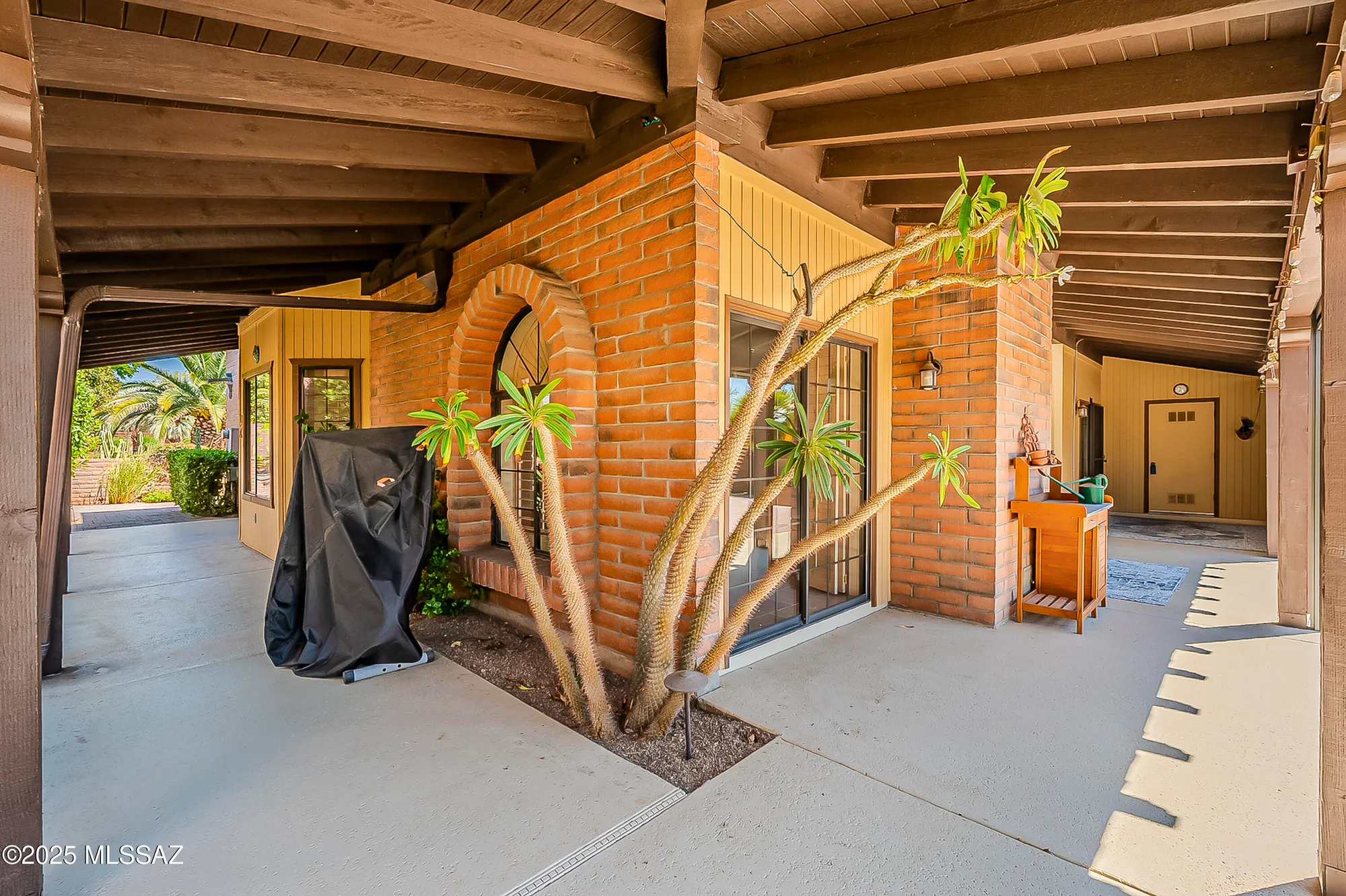 Property Slideshow image 36 of 46 | 1900 w ashbrook dr, Tucson, AZ, 85704