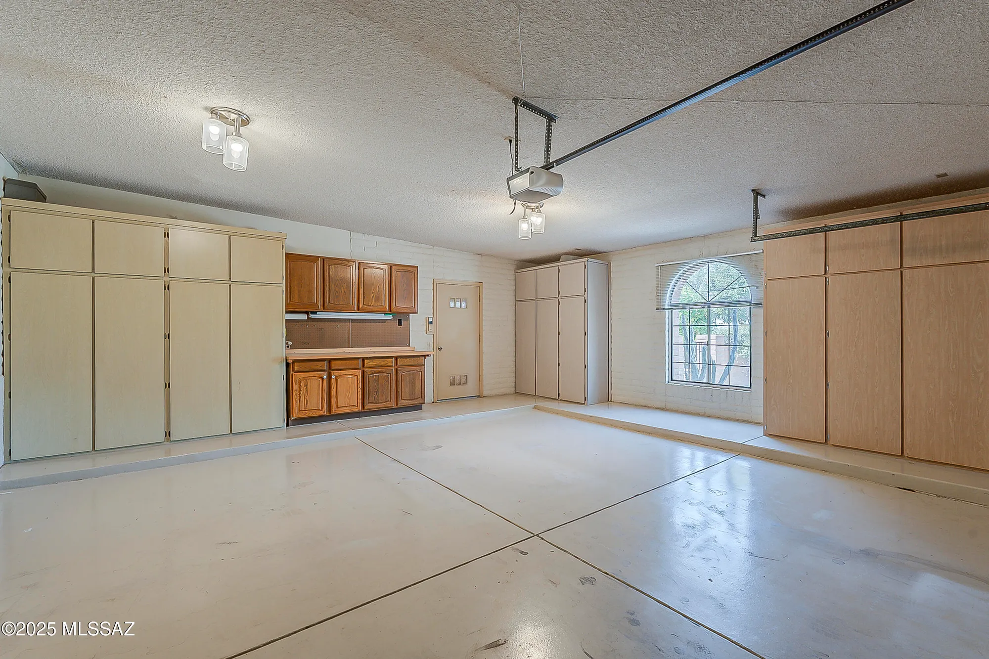 Property Slideshow image 41 of 46 | 1900 w ashbrook dr, Tucson, AZ, 85704