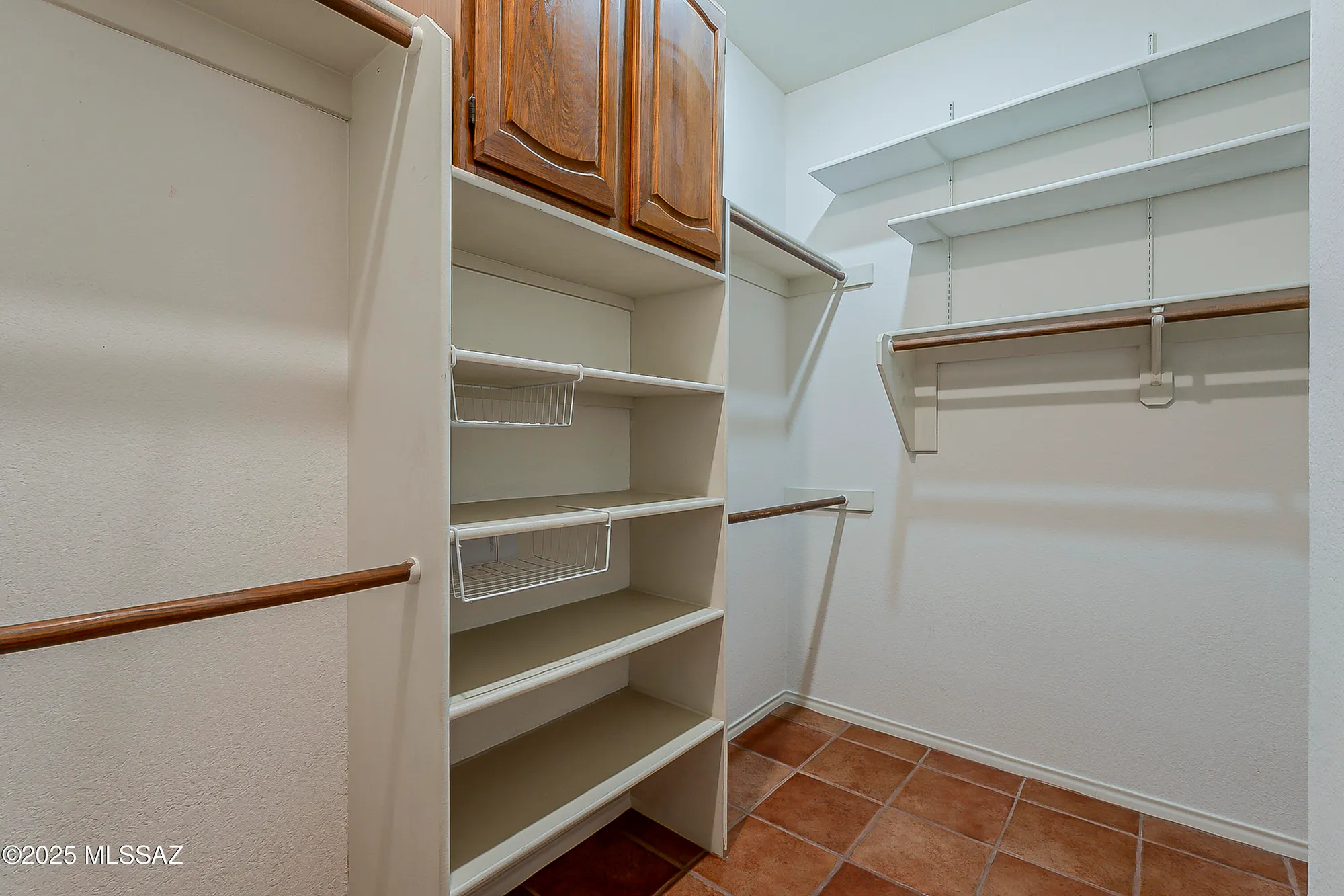 Property Slideshow image 22 of 46 | 1900 w ashbrook dr, Tucson, AZ, 85704
