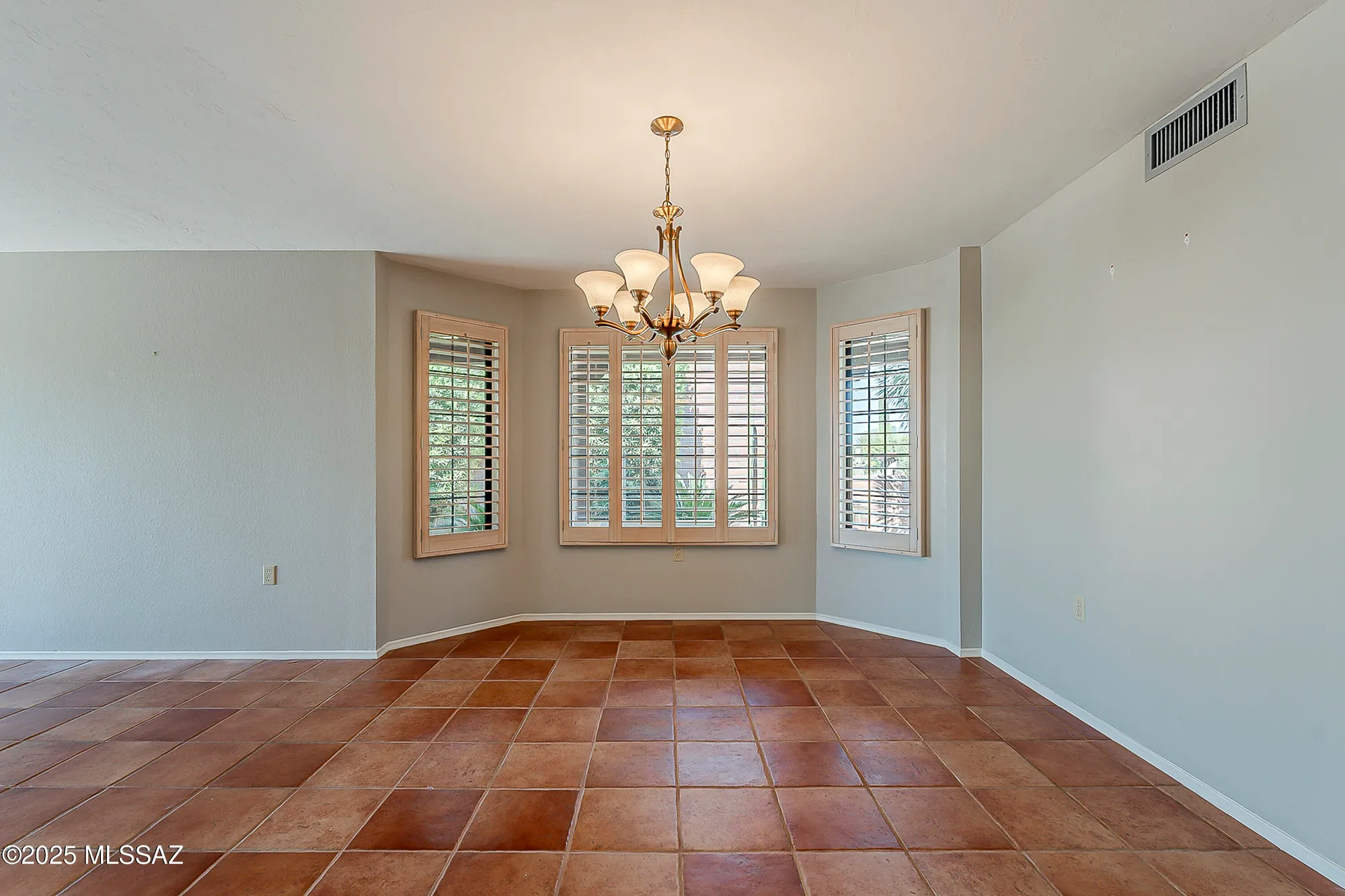 Property Slideshow image 15 of 46 | 1900 w ashbrook dr, Tucson, AZ, 85704