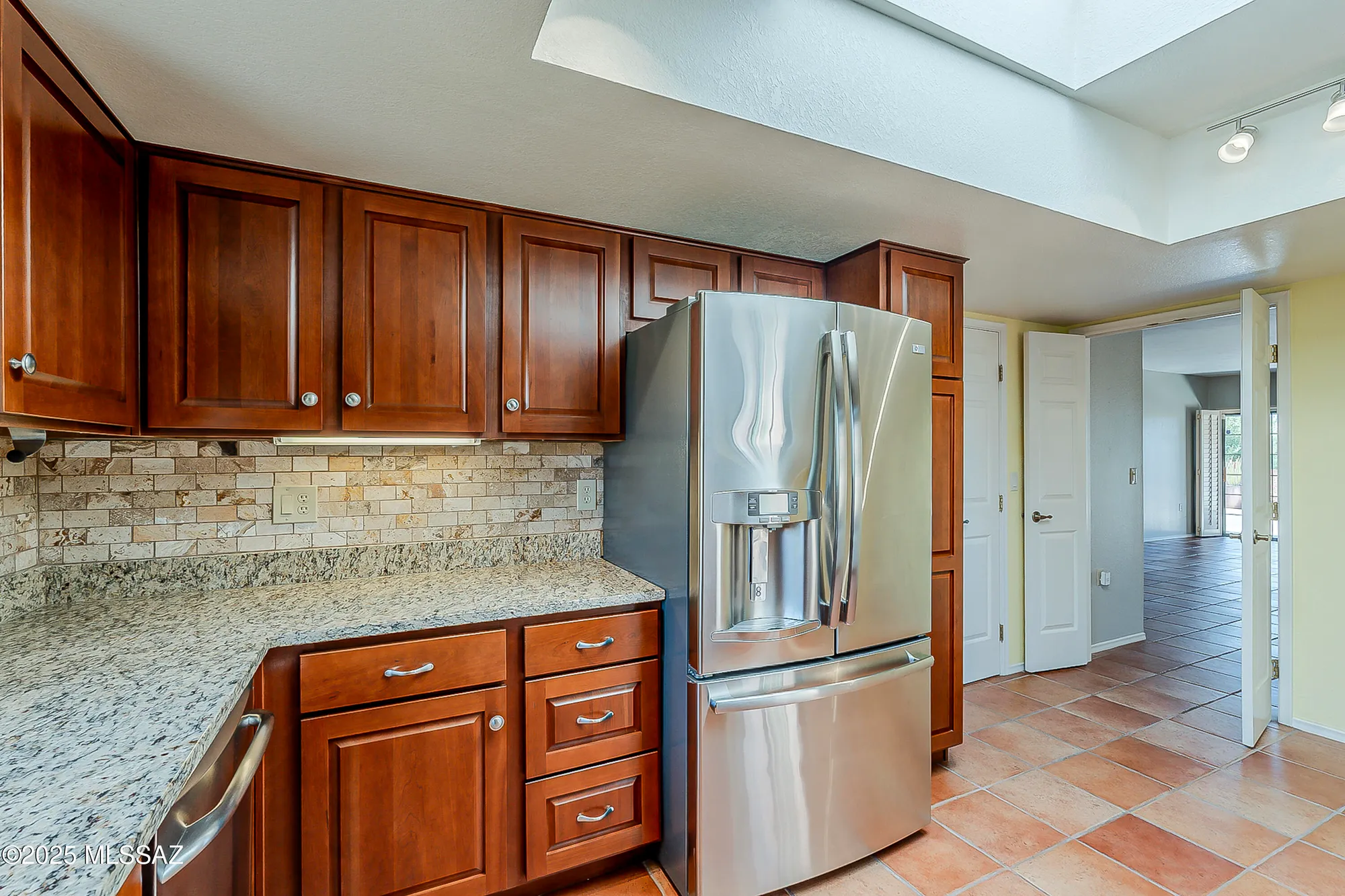 Property Slideshow image 10 of 46 | 1900 w ashbrook dr, Tucson, AZ, 85704