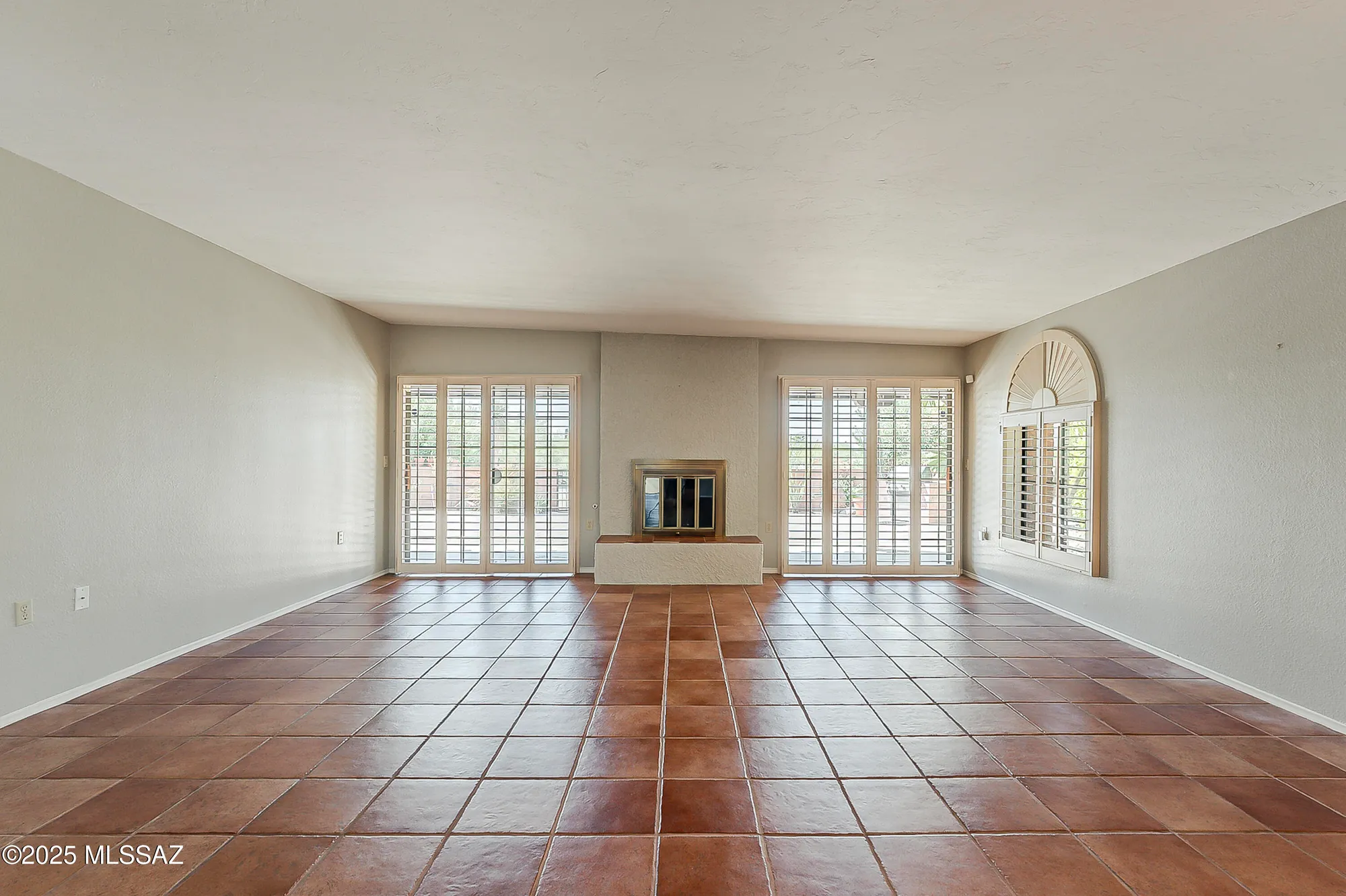 Property Slideshow image 12 of 46 | 1900 w ashbrook dr, Tucson, AZ, 85704