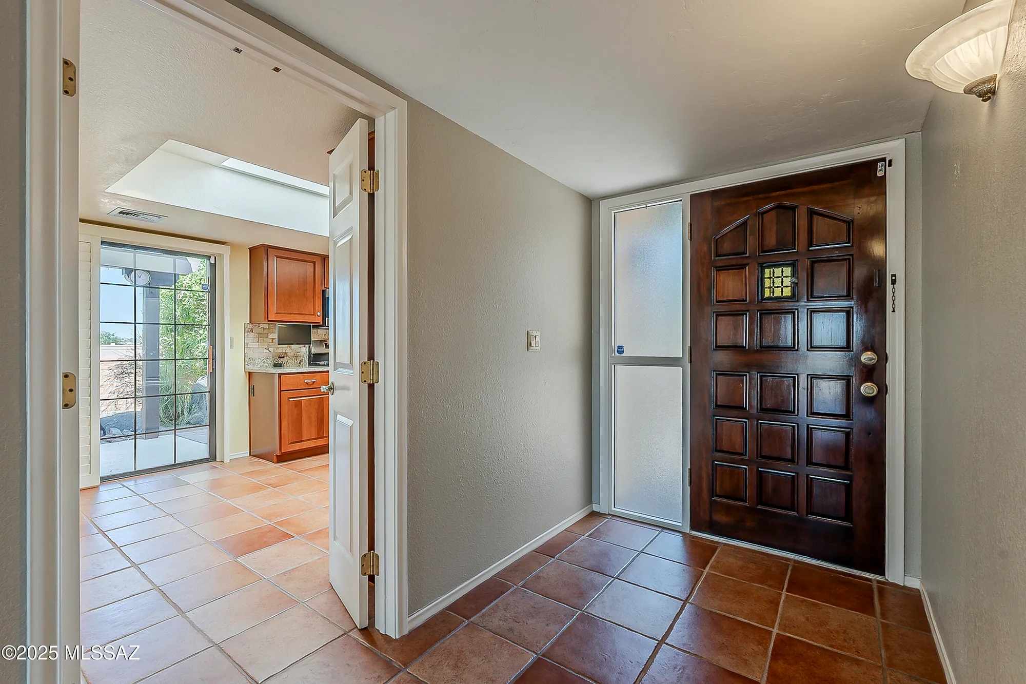 Property Slideshow image 7 of 46 | 1900 w ashbrook dr, Tucson, AZ, 85704