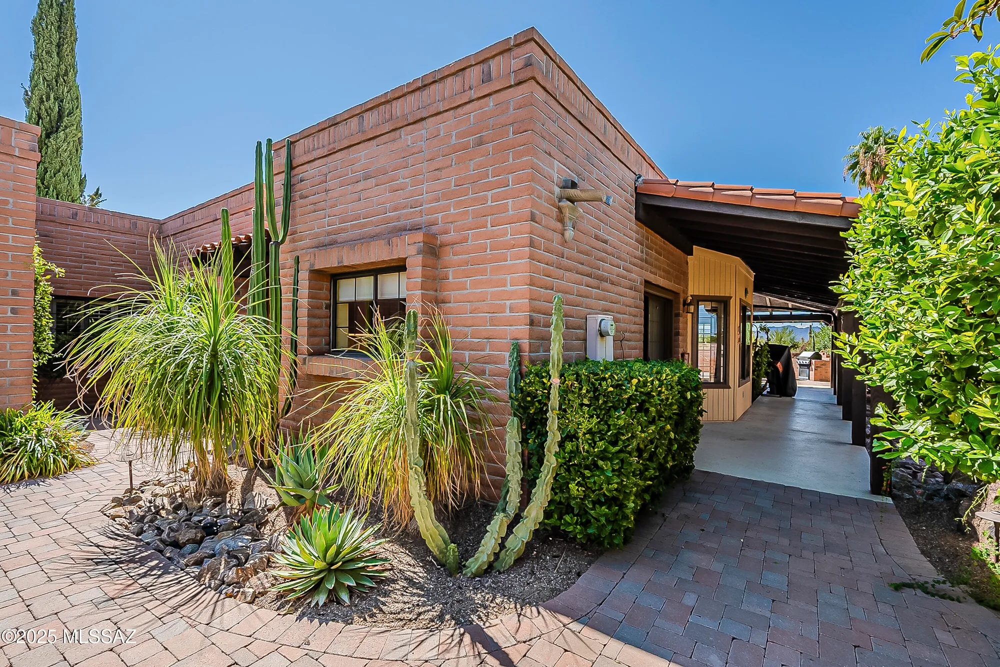 Property Slideshow image 38 of 46 | 1900 w ashbrook dr, Tucson, AZ, 85704