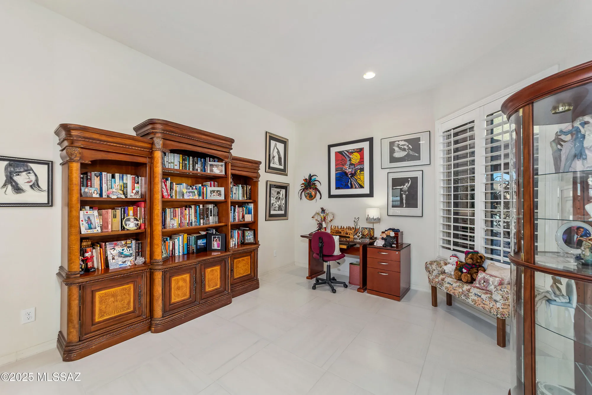 Property Slideshow image 9 of 34 | 6805 w komo point trl, Marana, AZ, 85658