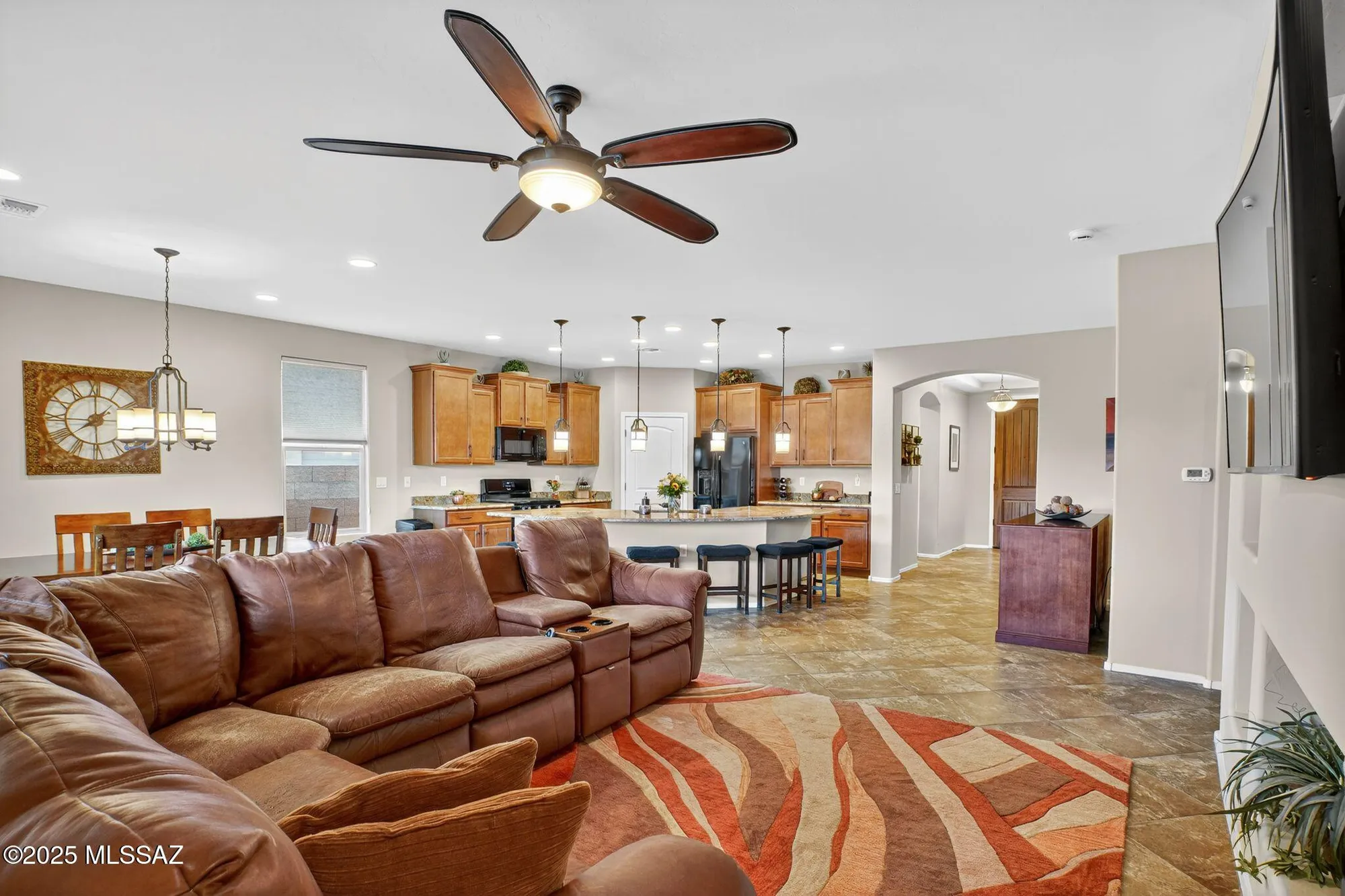 Property Slideshow image 4 of 51 | 14049 e barouche dr, Vail, AZ, 85641