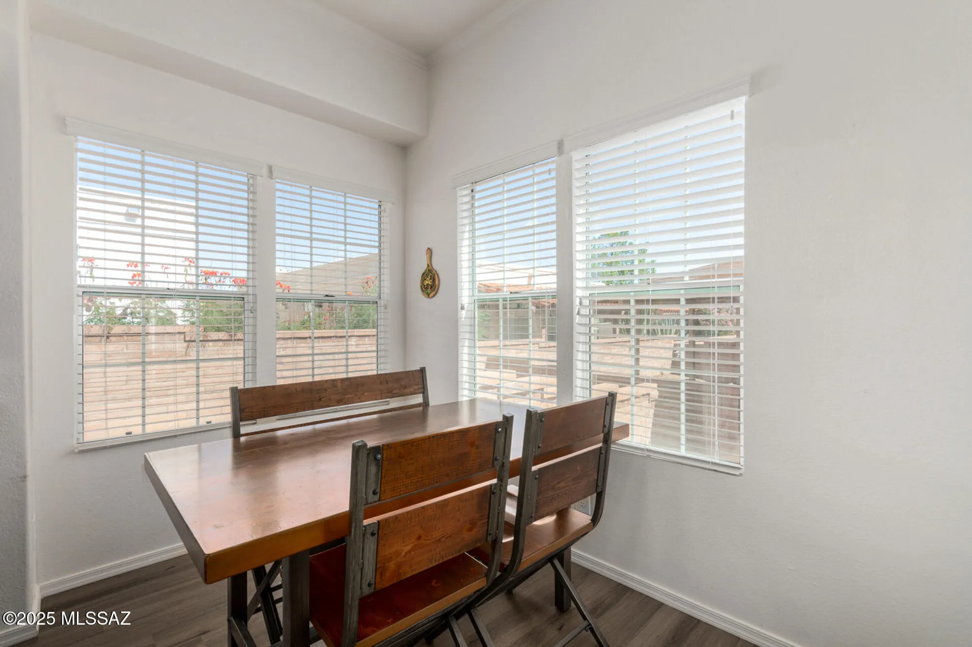 Property Slideshow image 6 of 22 | 554 w parkwood ct, Green Valley, AZ, 85614