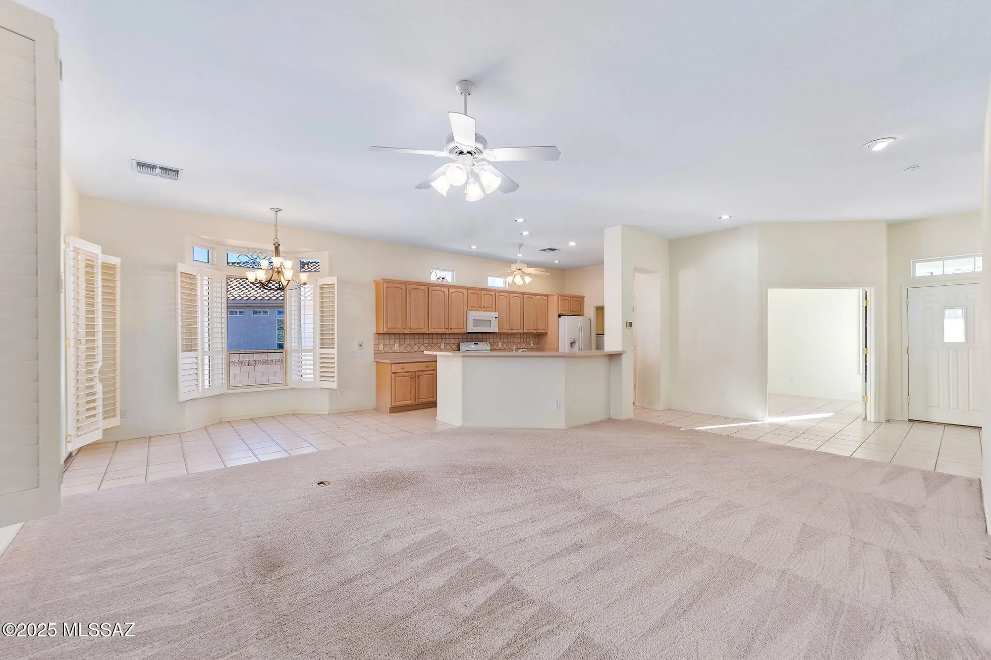 Property Slideshow image 6 of 30 | 13122 n rivercane loop, Marana, AZ, 85658