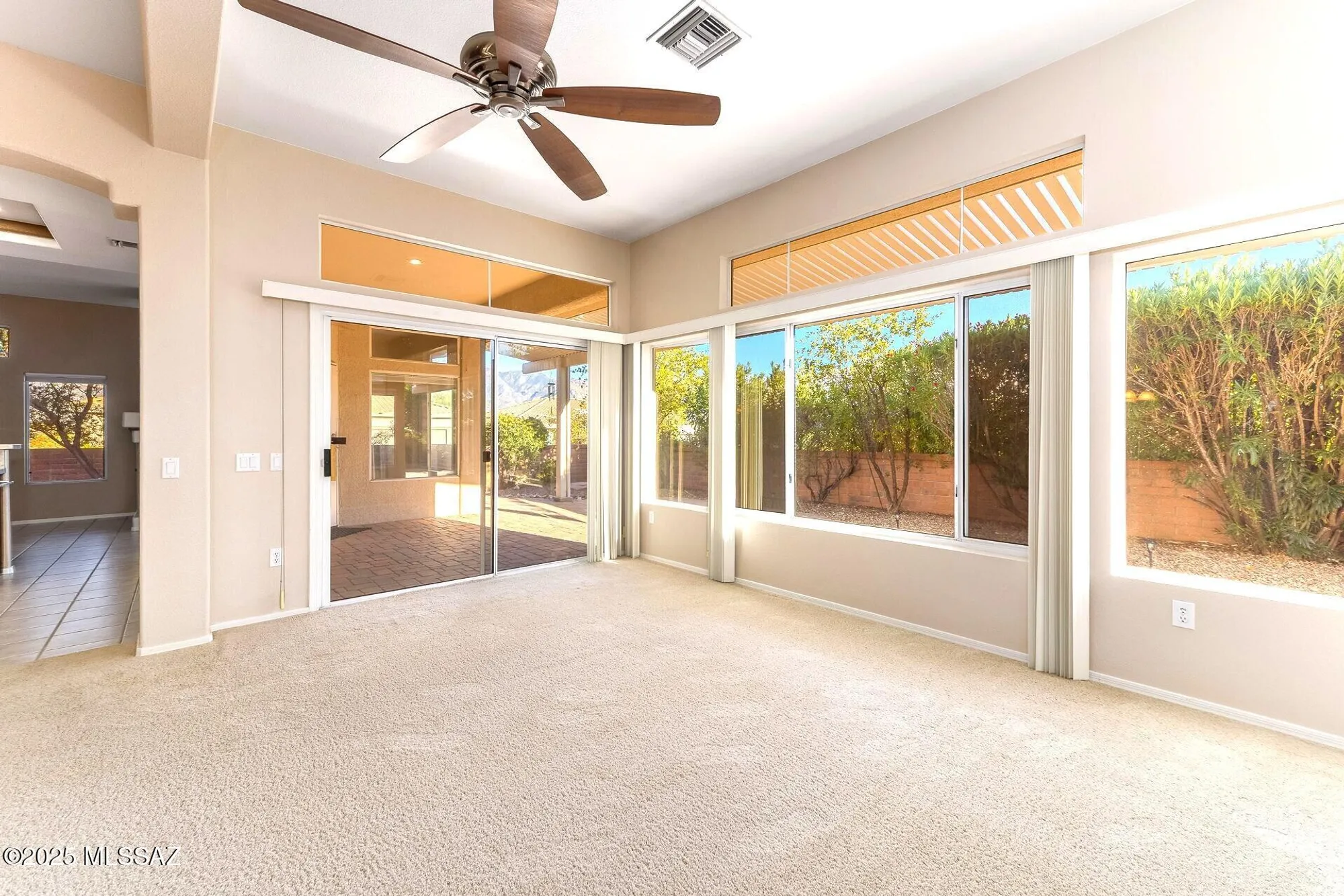 Property Slideshow image 9 of 50 | 1848 e crown ridge way, Oro Valley, AZ, 85755