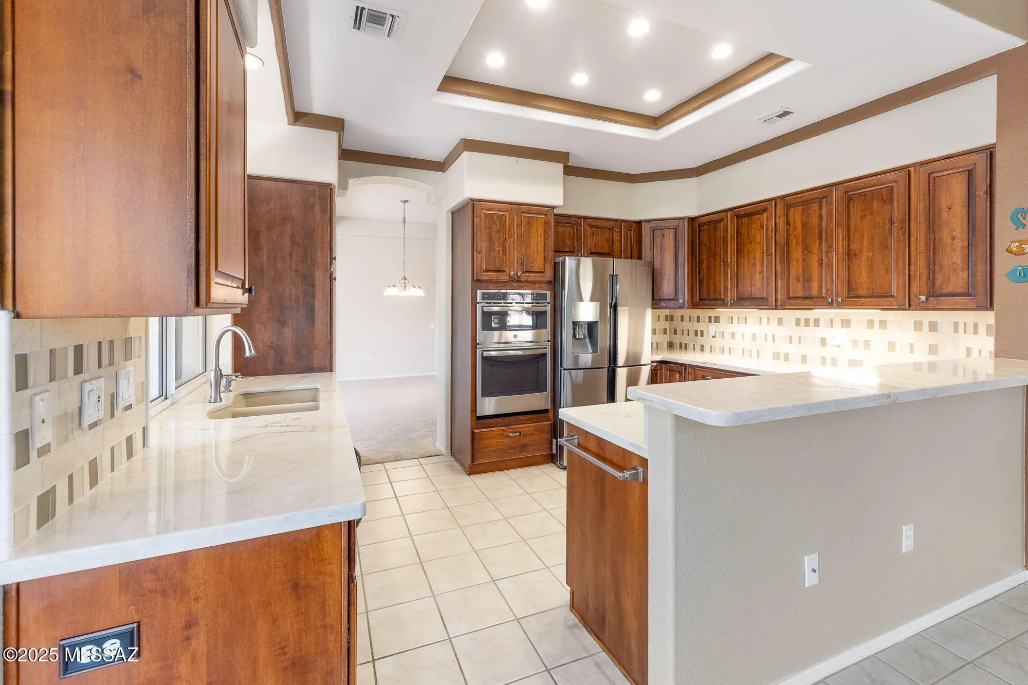 Property Slideshow image 11 of 50 | 1848 e crown ridge way, Oro Valley, AZ, 85755