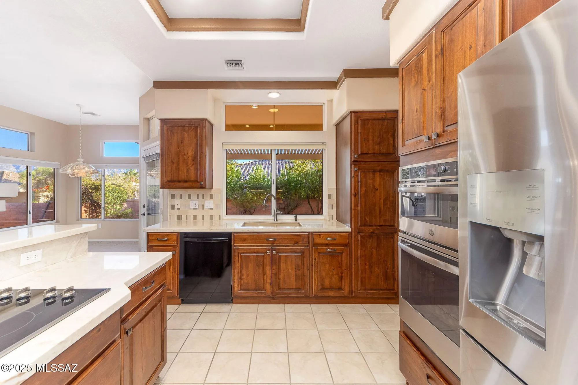Property Slideshow image 13 of 50 | 1848 e crown ridge way, Oro Valley, AZ, 85755