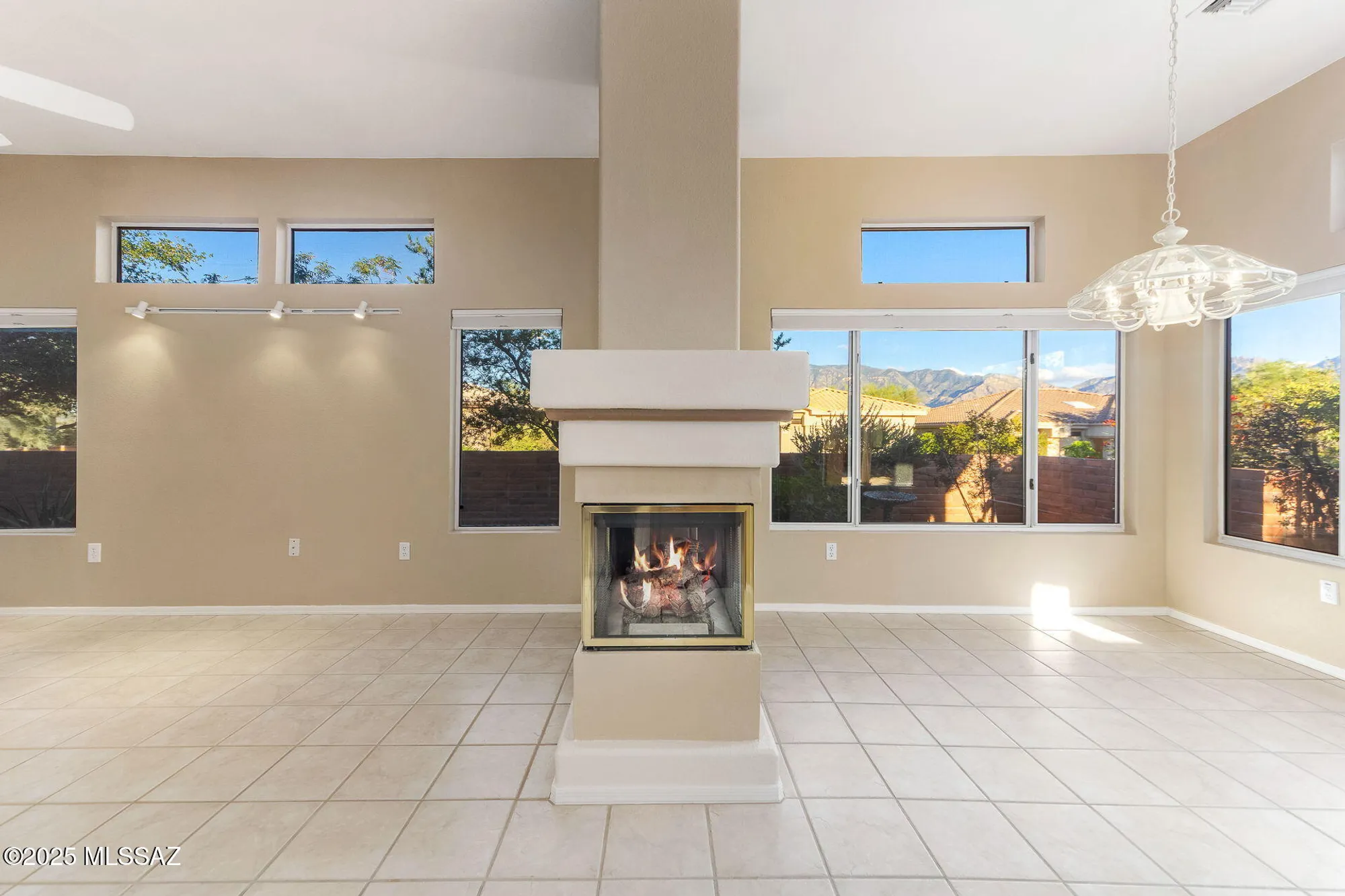 Property Slideshow image 14 of 50 | 1848 e crown ridge way, Oro Valley, AZ, 85755
