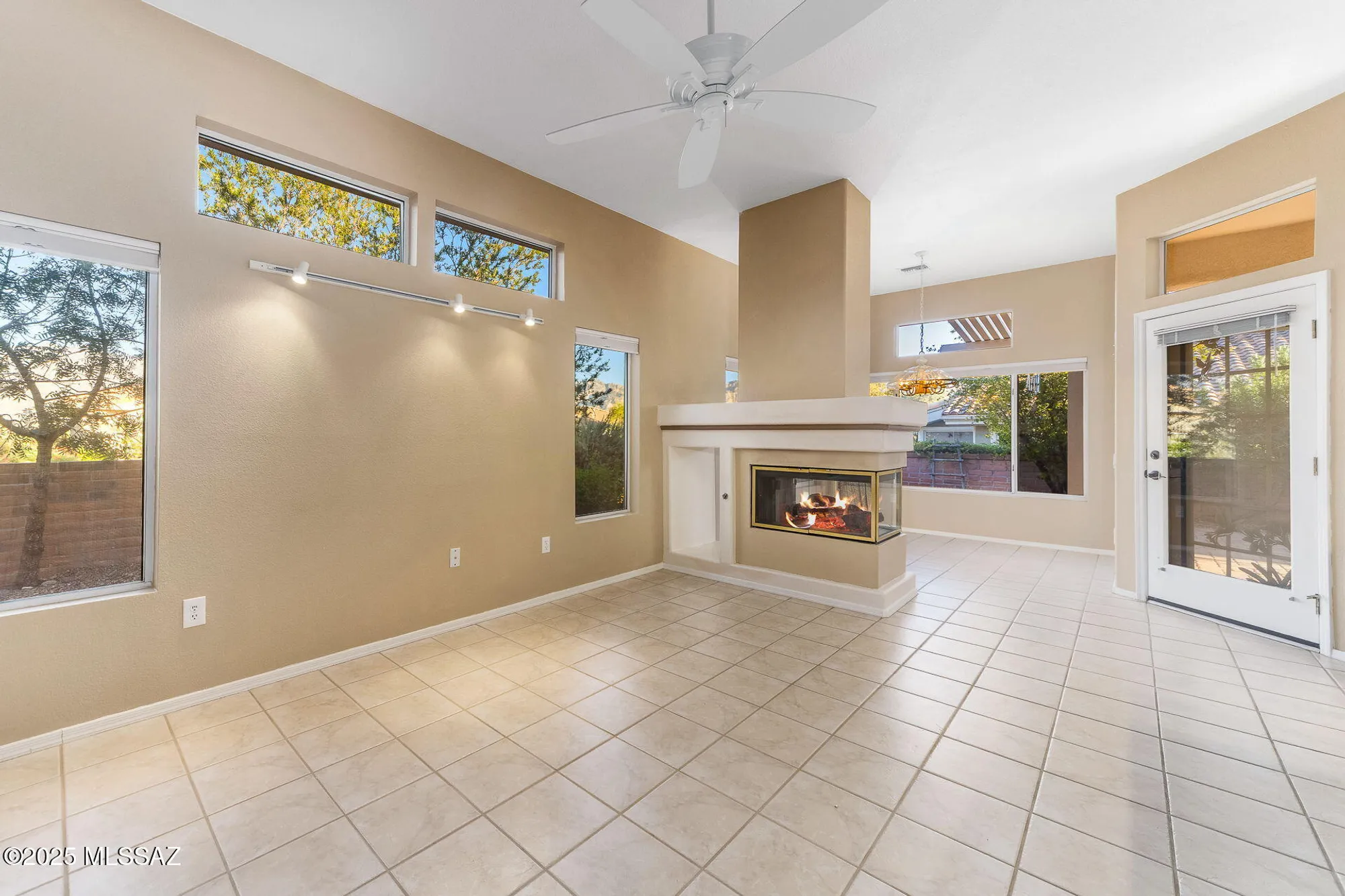 Property Slideshow image 18 of 50 | 1848 e crown ridge way, Oro Valley, AZ, 85755