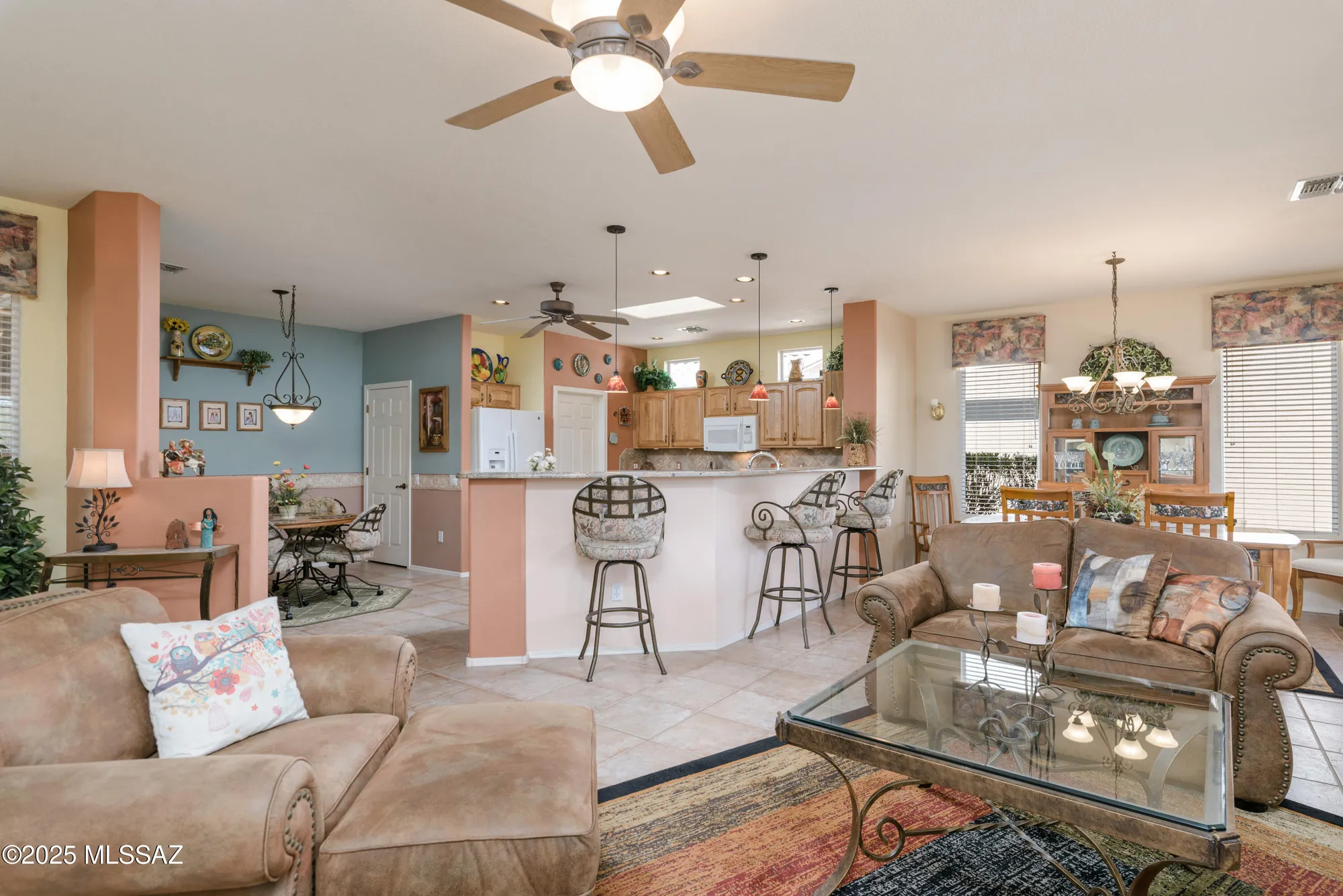 Property Slideshow image 4 of 32 | 9518 n twinkling shadows way, Tucson, AZ, 85743