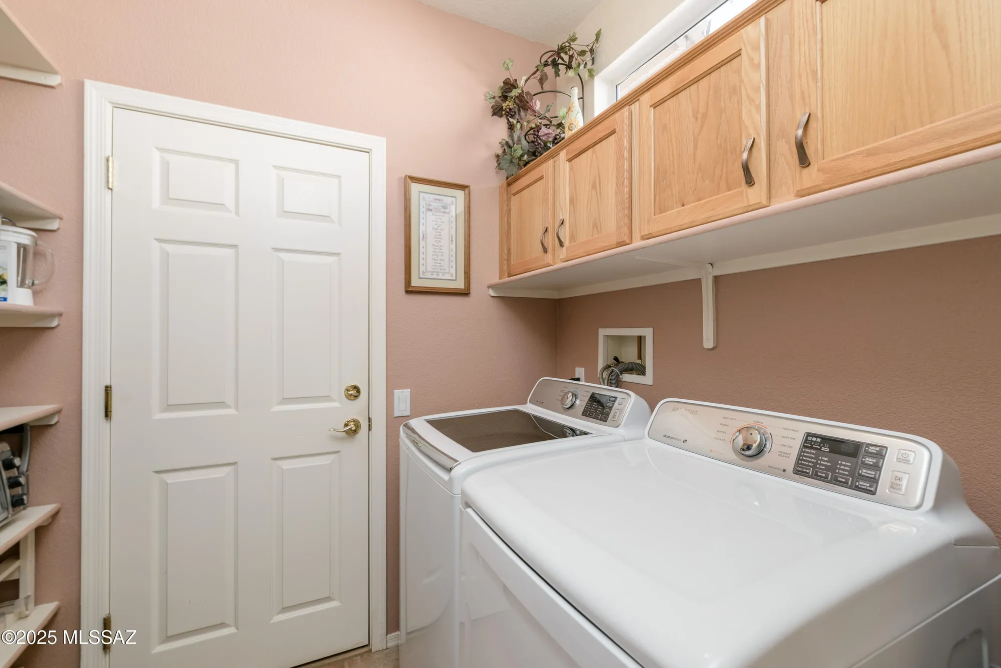 Property Slideshow image 13 of 32 | 9518 n twinkling shadows way, Tucson, AZ, 85743