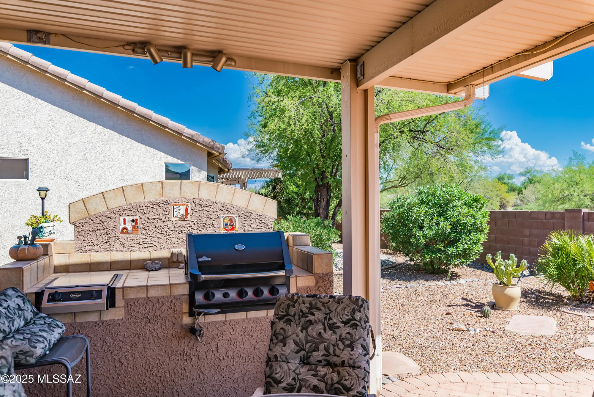 Property Slideshow image 24 of 32 | 9518 n twinkling shadows way, Tucson, AZ, 85743