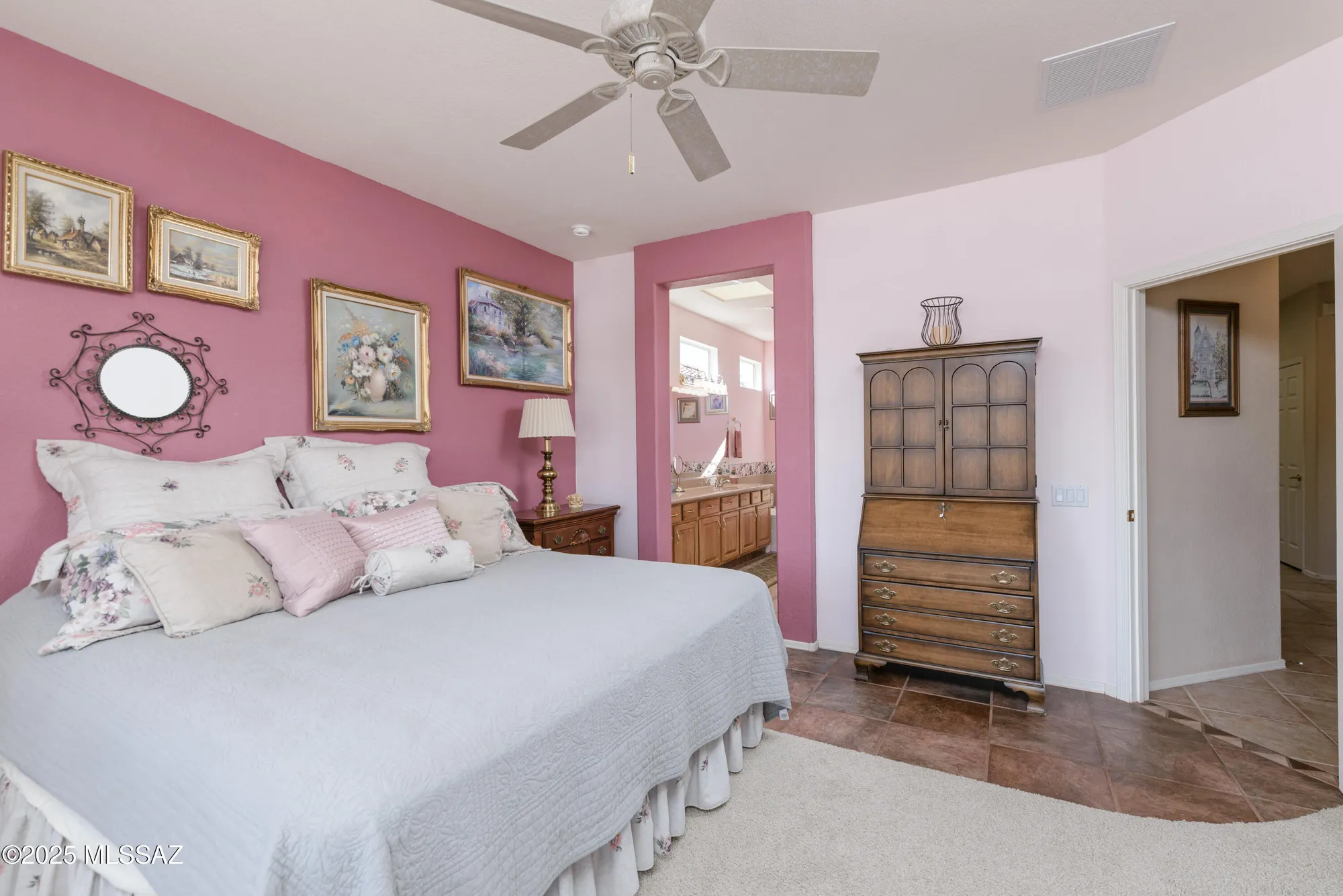 Property Slideshow image 17 of 32 | 9518 n twinkling shadows way, Tucson, AZ, 85743