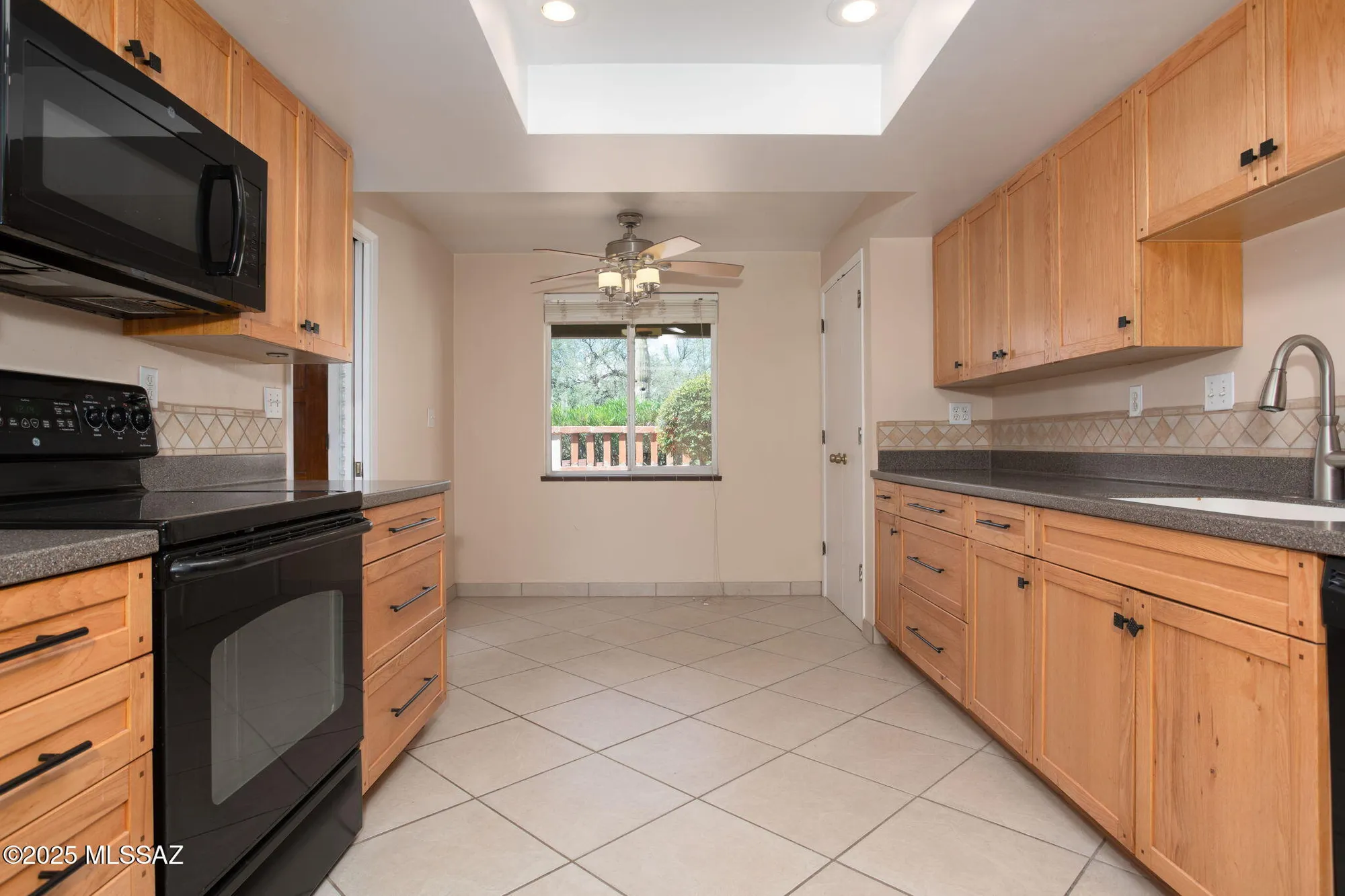 Property Slideshow image 16 of 39 | 531 s paseo la ruida cir, Green Valley, AZ, 85614