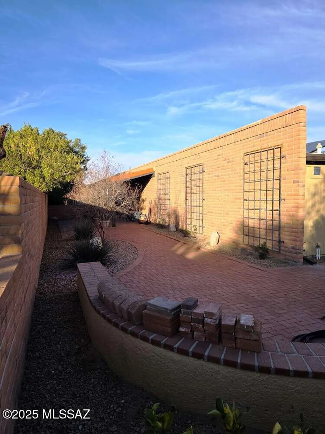 Property Slideshow image 5 of 32 | 8596 n coral ridge loop, Tucson, AZ, 85704