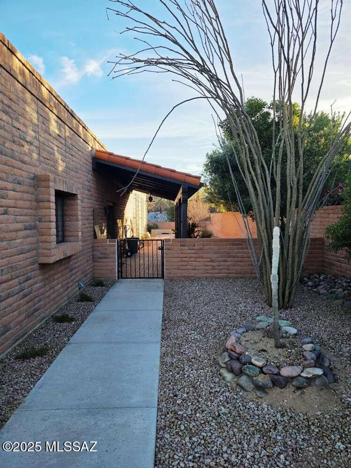 Property Slideshow image 3 of 32 | 8596 n coral ridge loop, Tucson, AZ, 85704