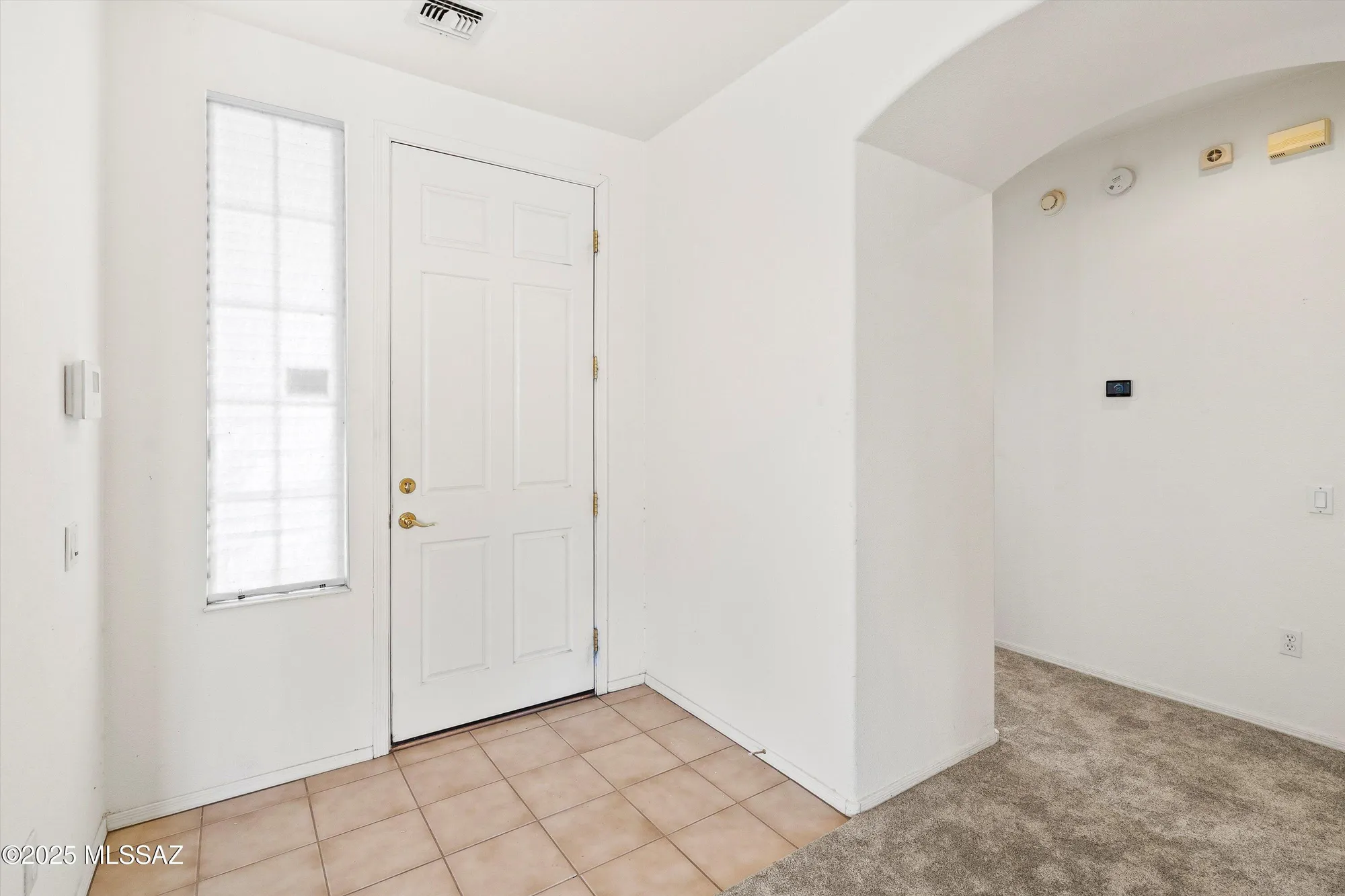 Property Slideshow image 8 of 51 | 8000 w blue heron way, Tucson, AZ, 85743