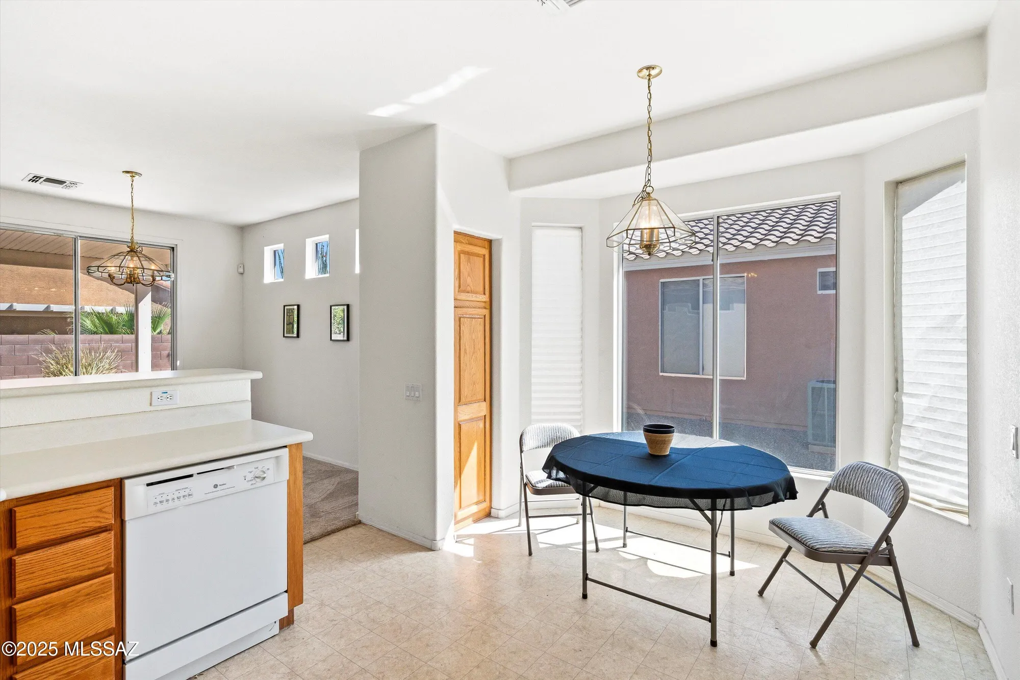 Property Slideshow image 3 of 51 | 8000 w blue heron way, Tucson, AZ, 85743