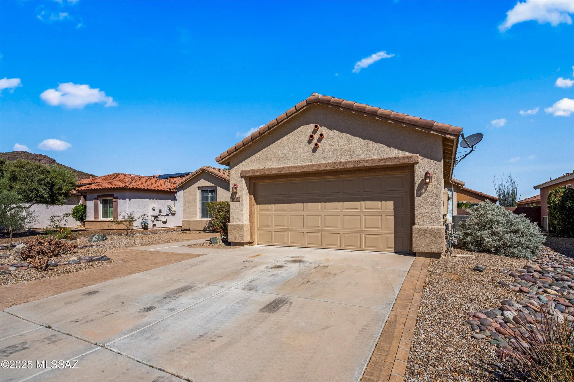 Property Slideshow image 36 of 51 | 8000 w blue heron way, Tucson, AZ, 85743