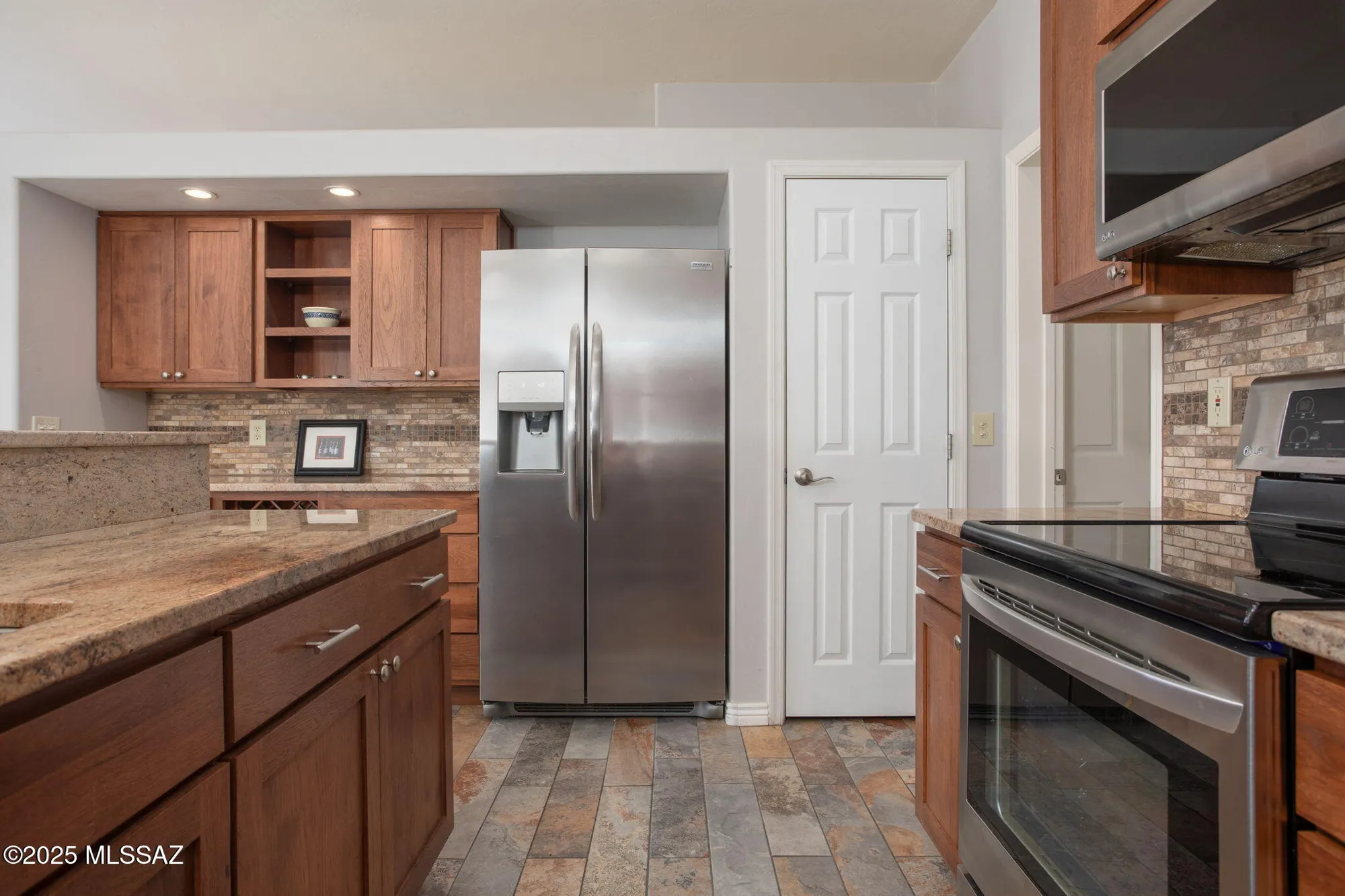 Property Slideshow image 11 of 34 | 3817 s camino del golfista, Green Valley, AZ, 85614