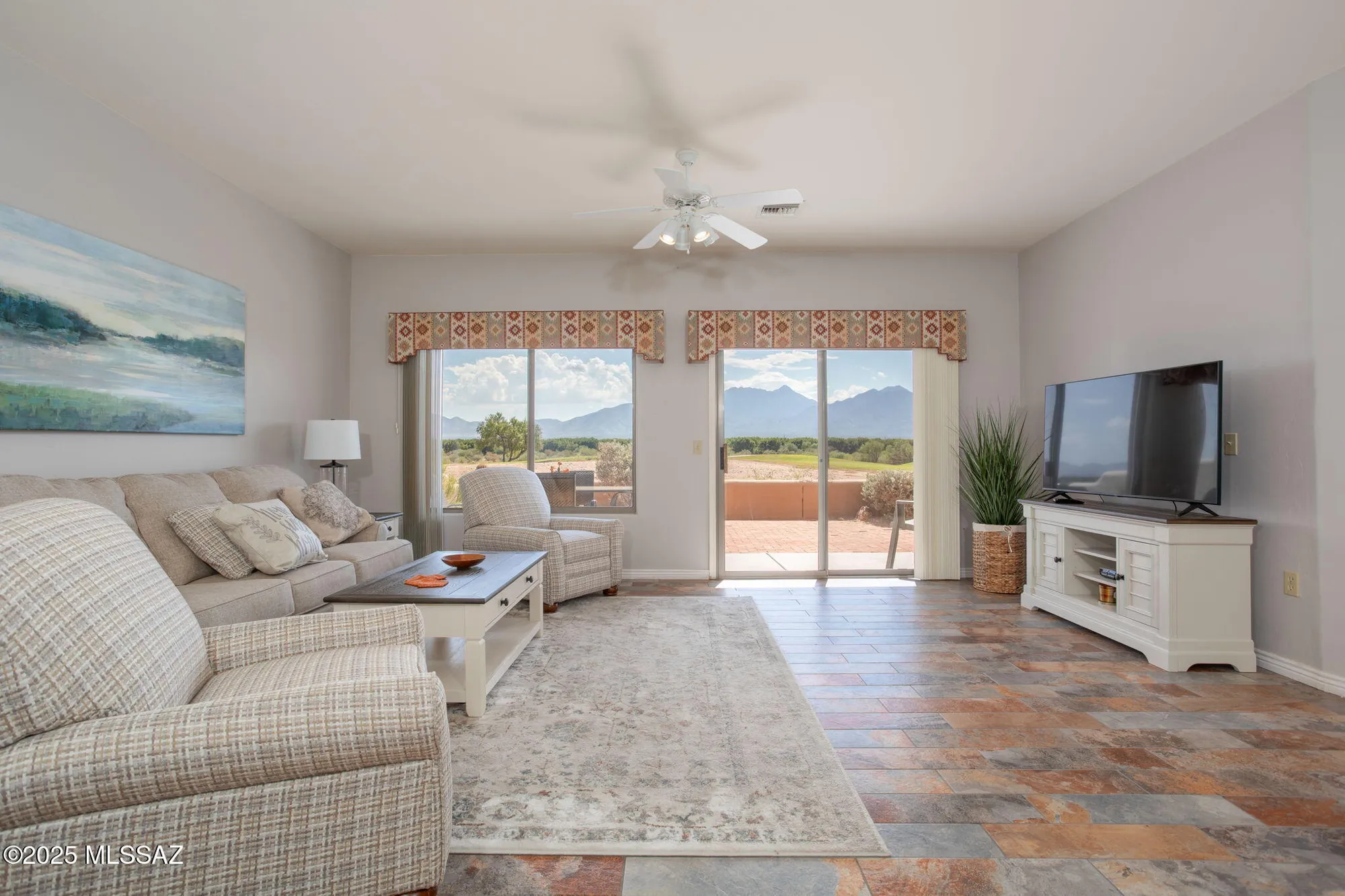Property Slideshow image 8 of 34 | 3817 s camino del golfista, Green Valley, AZ, 85614